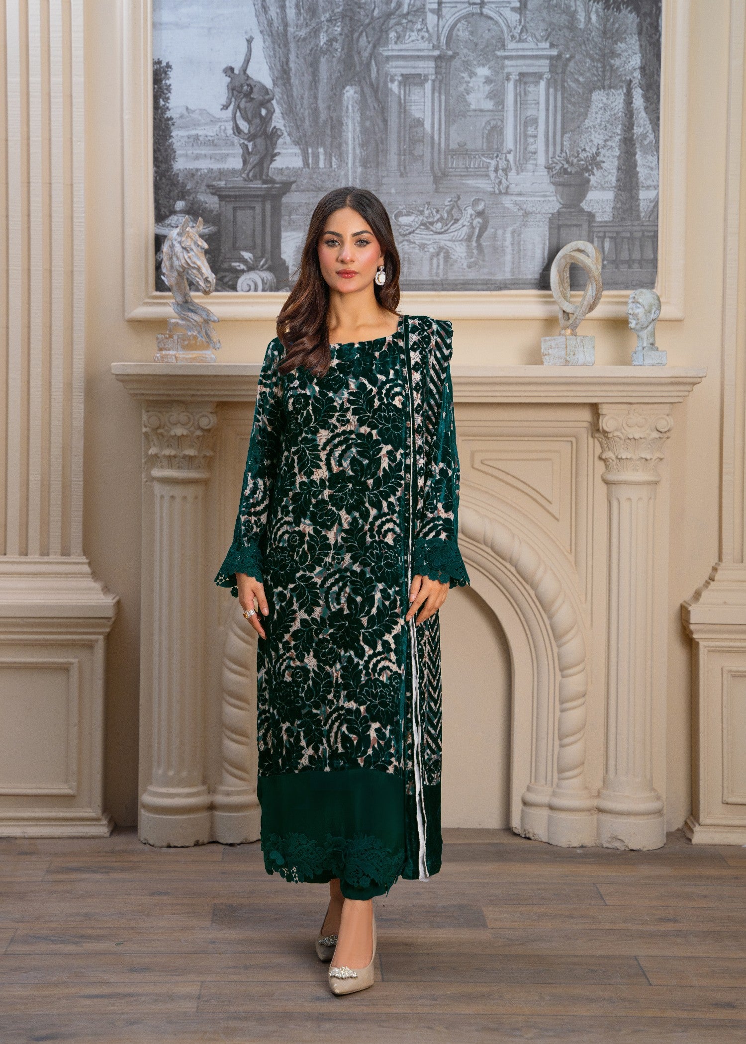 velvet Kurta Set in Dark green