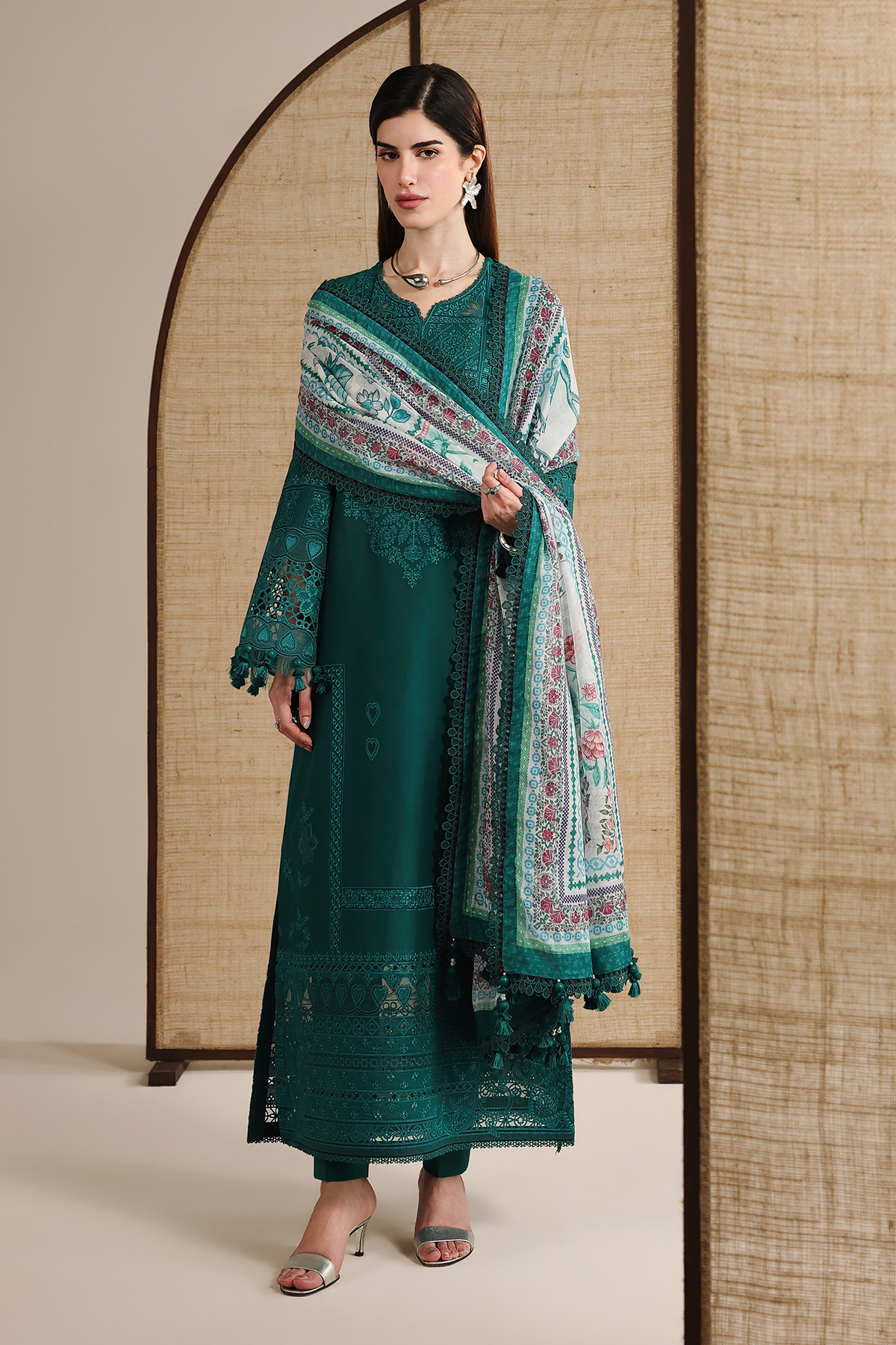 Iris Luxury Festive Lawn – IL26-D03