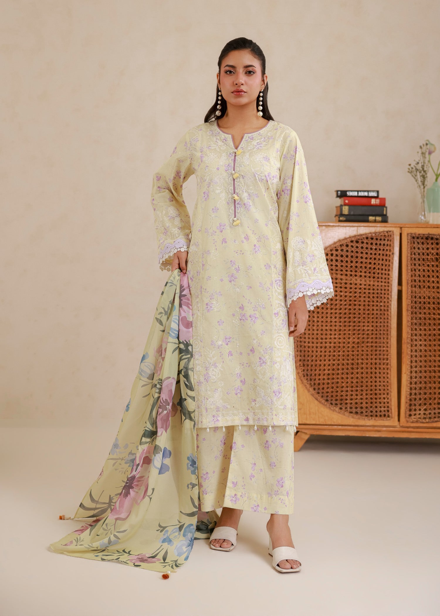 lawn Unstitched in Lemon chiffon