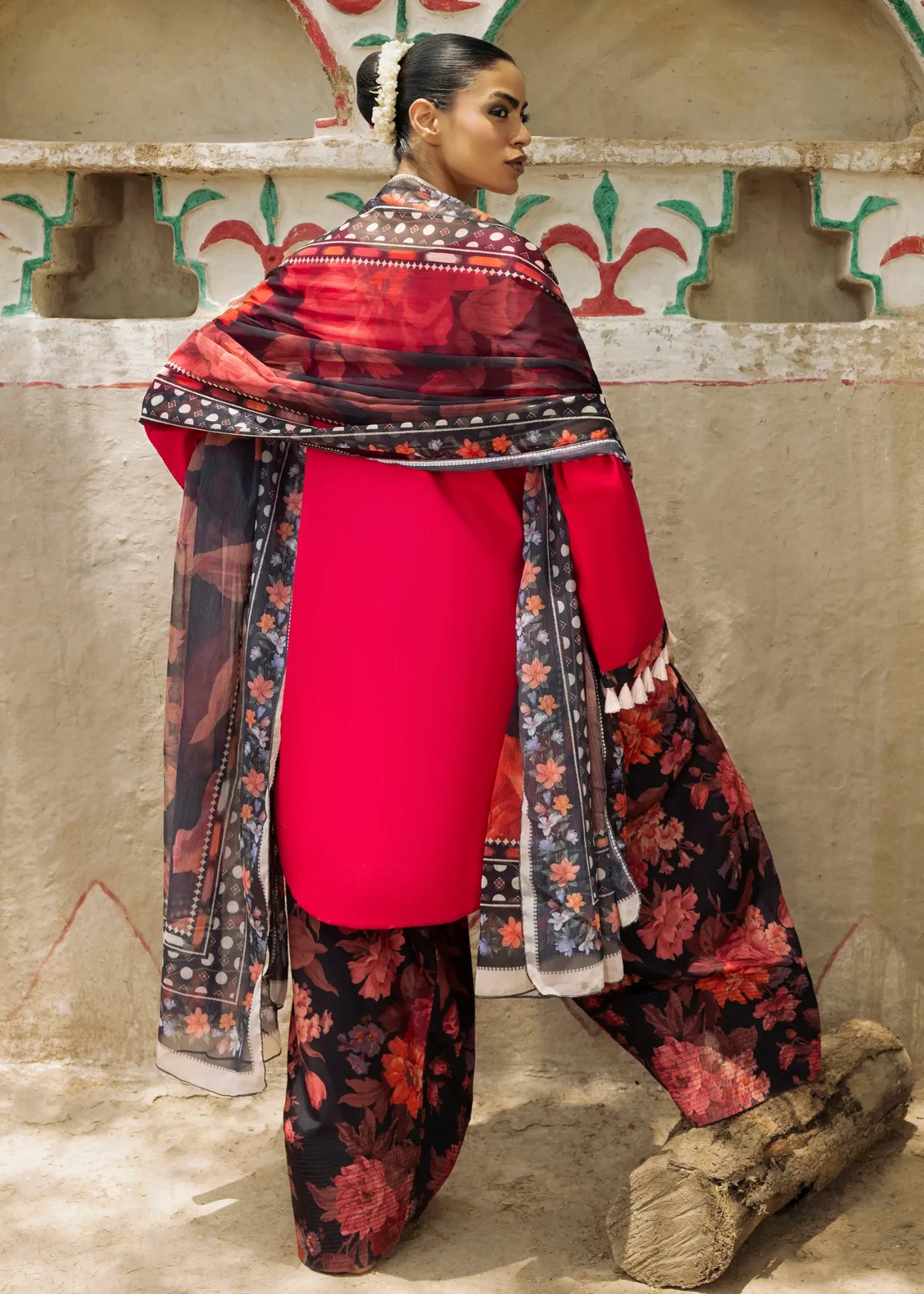 lawn cotton Kurta Set in Coral red