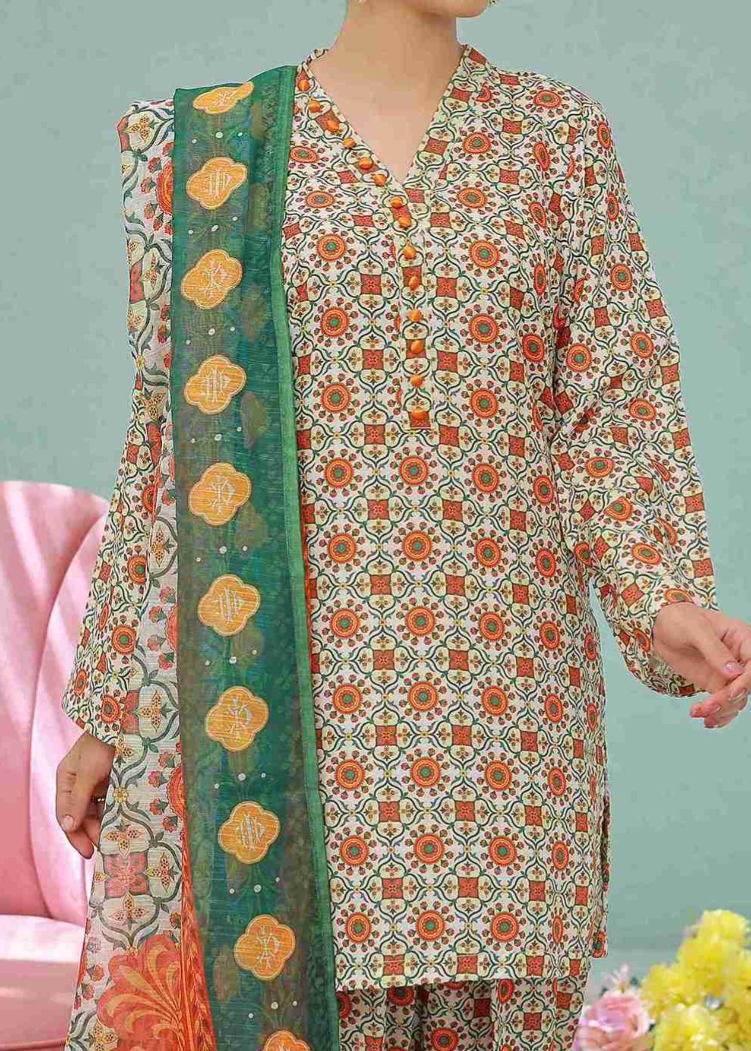 swiss lawn Kurta Set in Floral white