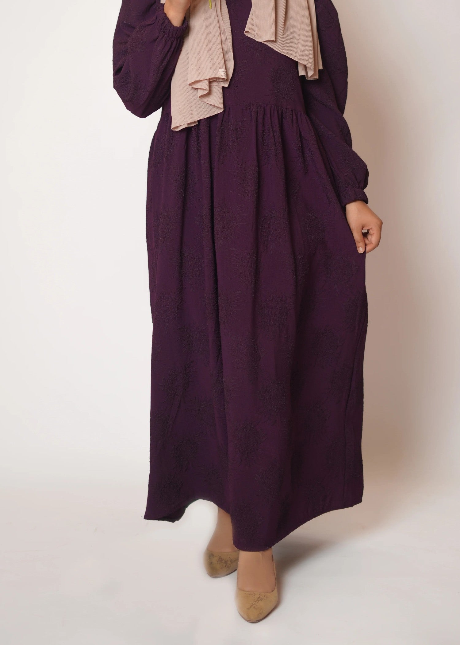 crepe Maxi in Plum