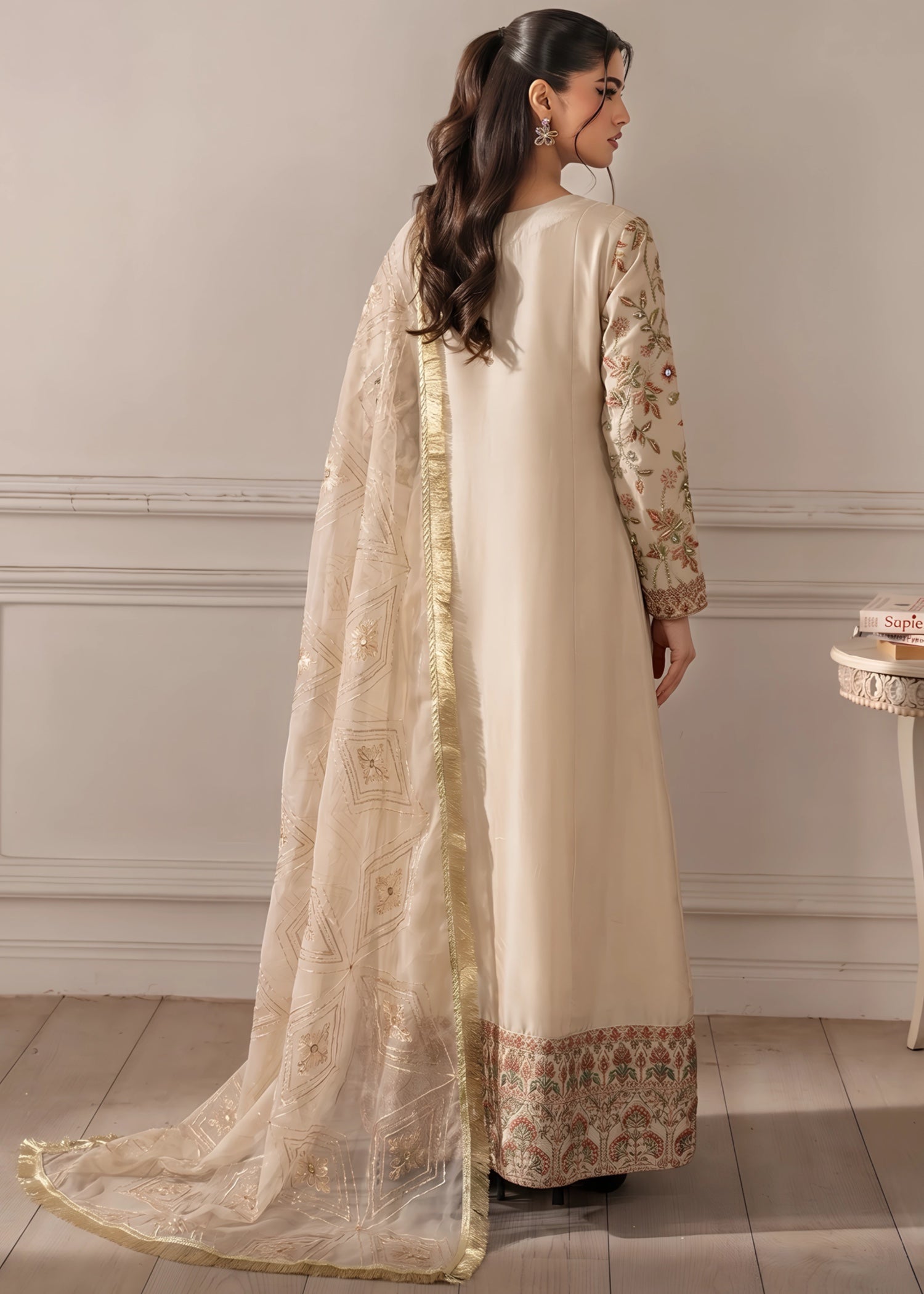 silk Maxi in Beige