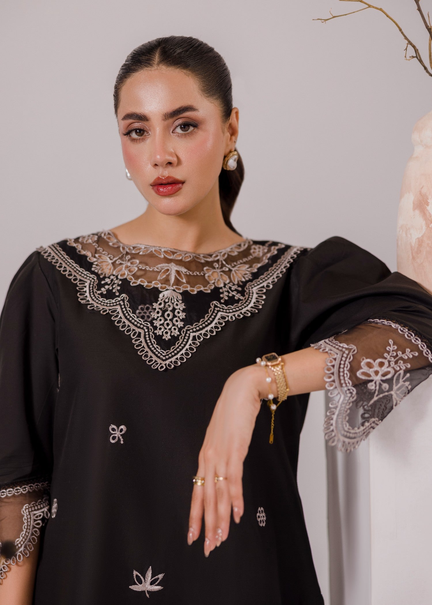 lawn Kurta Set in Black, indigo