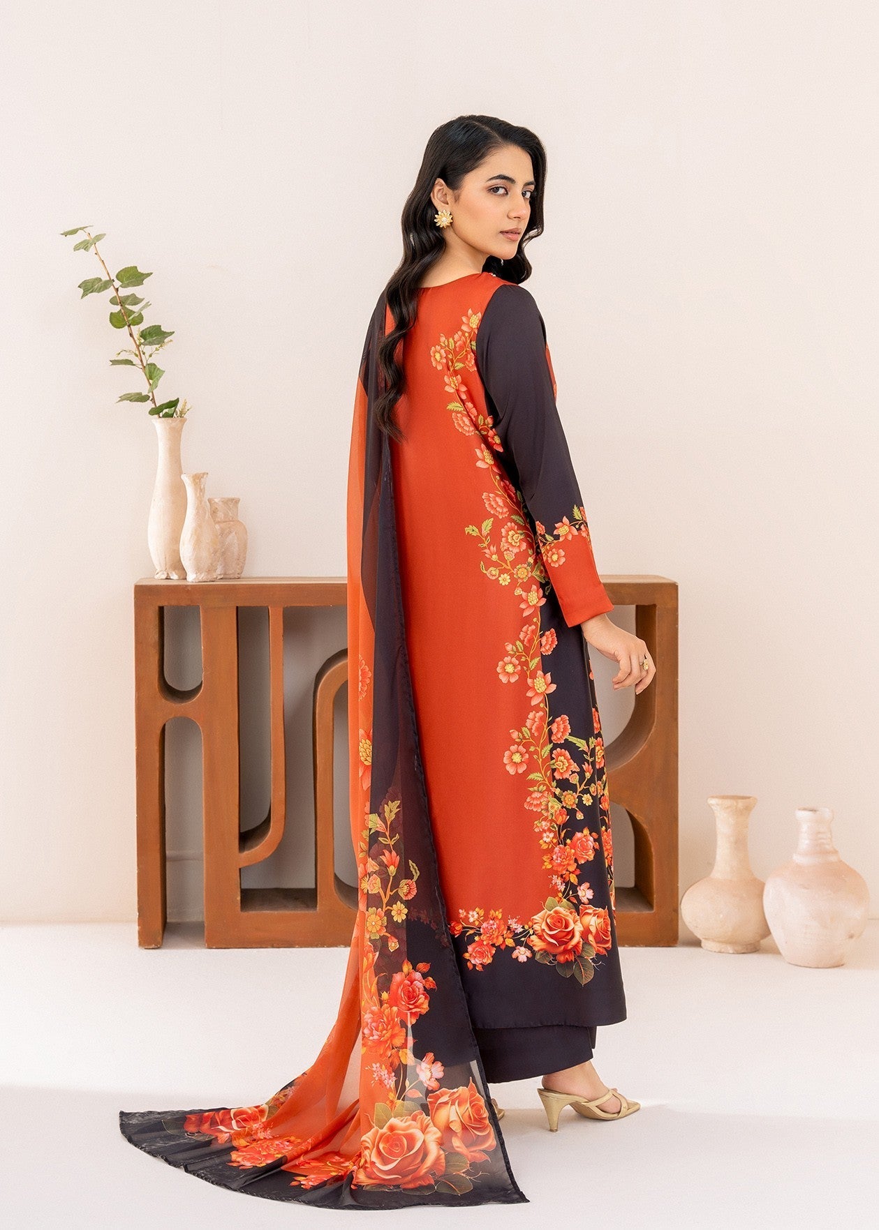 charmuse/shamooz Kurta Set in Tangerine