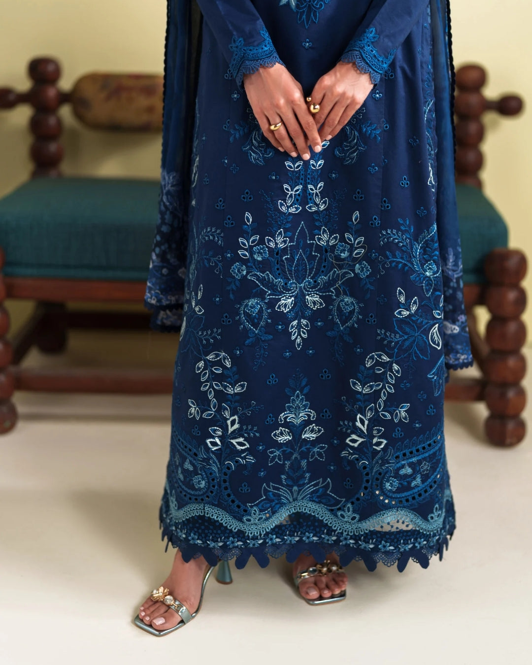 Whispers of Summer Luxury Lawn – LAYLA