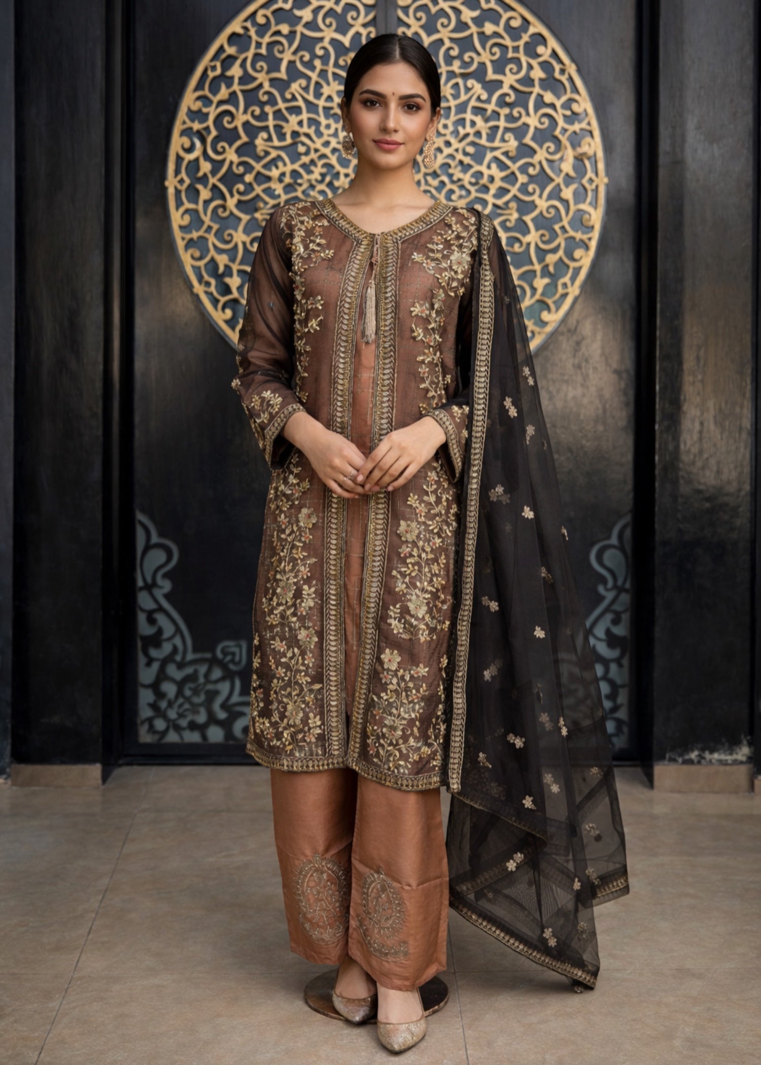 kattan silk Gown in Black, camel brown