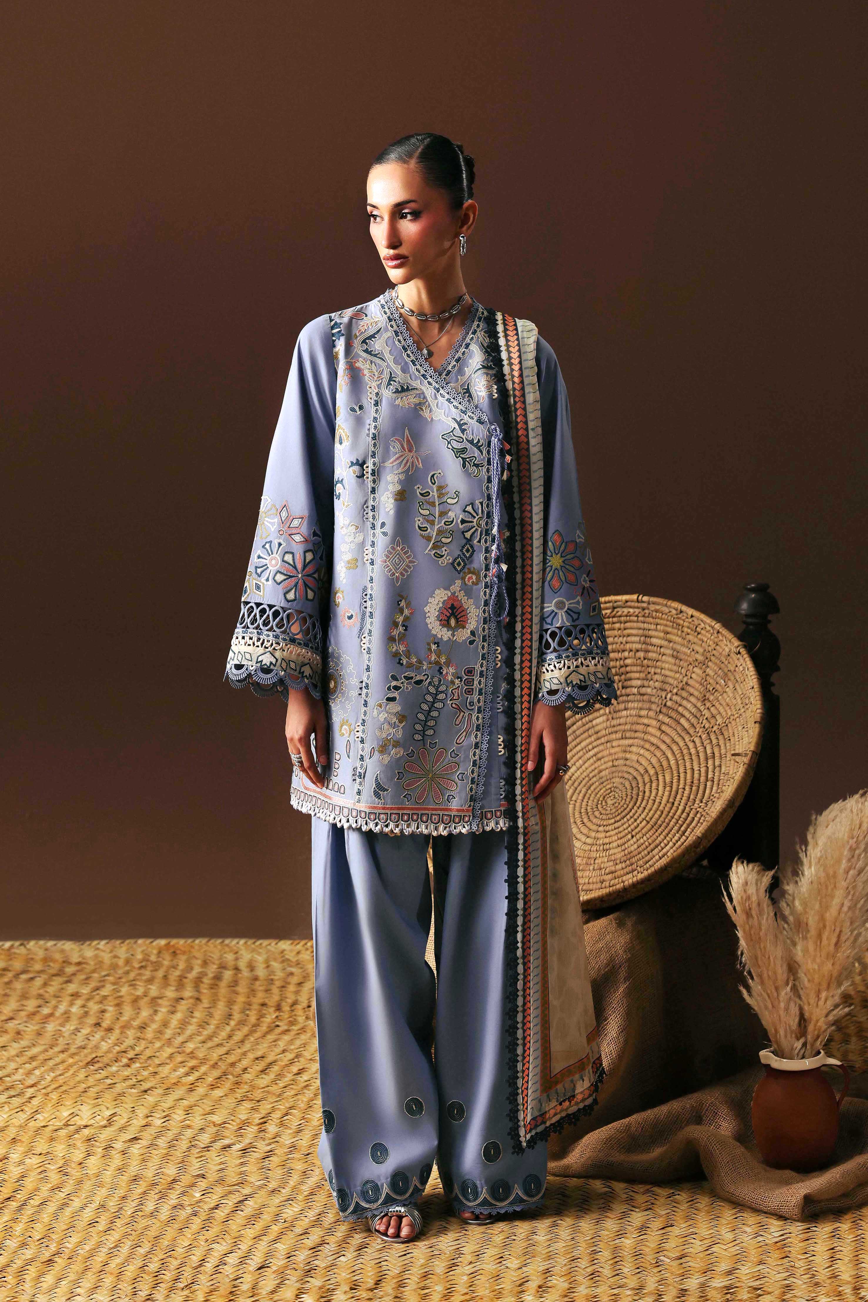 Luxury Lawn – SL-02-26-V2