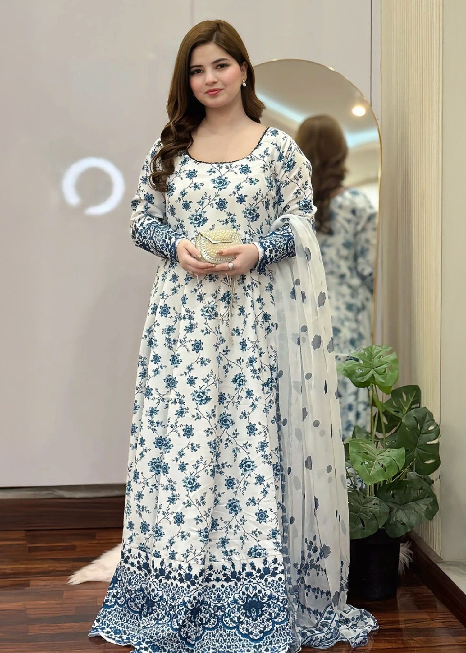 poly lawn Maxi in White