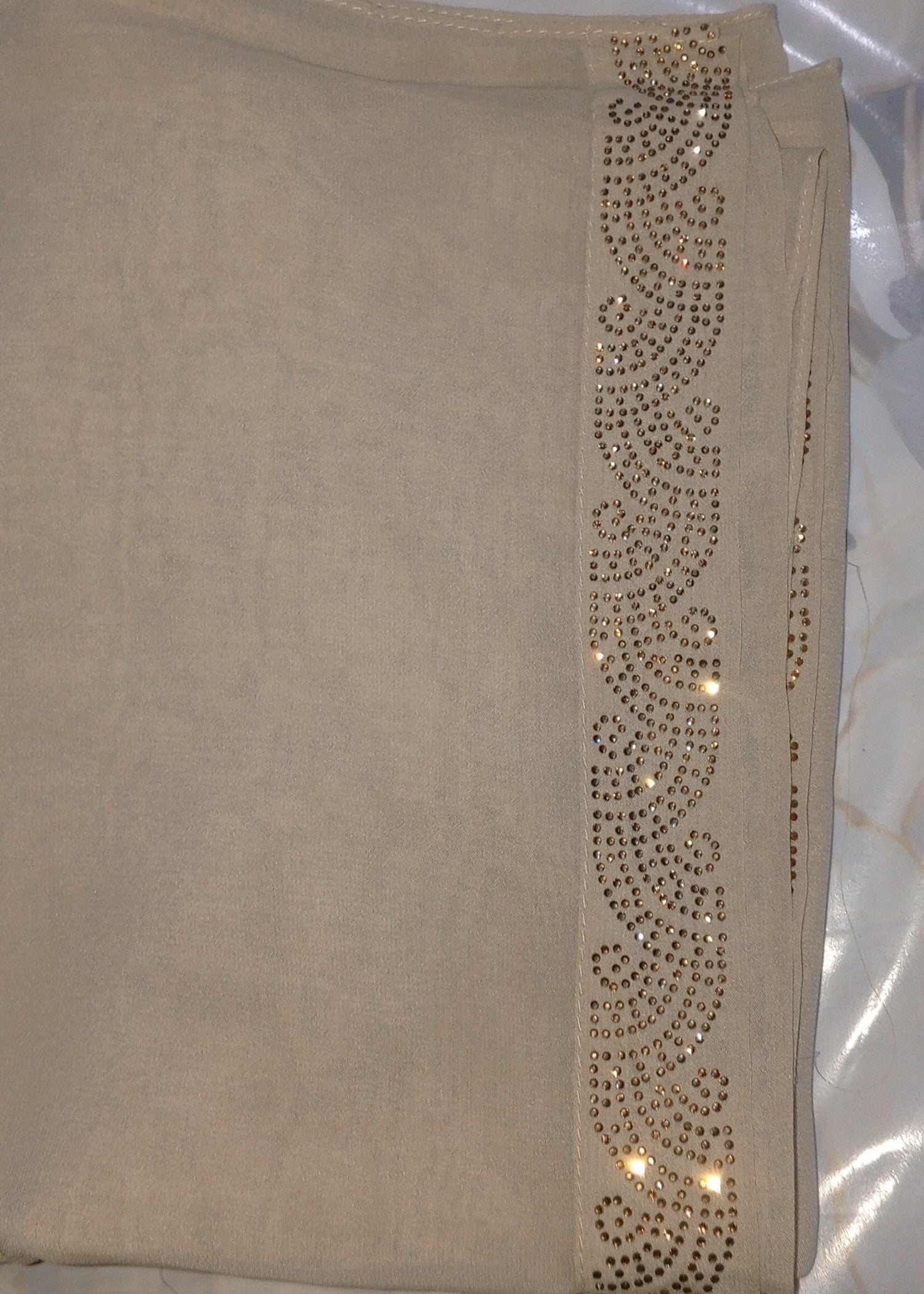 georgette Chaddar in Beige, gold