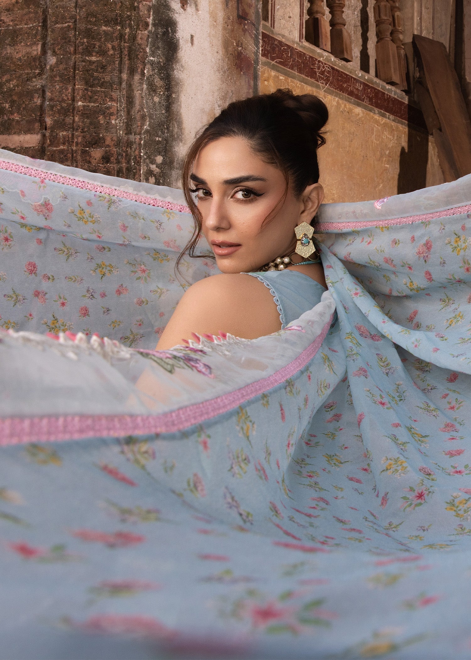 Breeze Festive Luxury Lawn – FAYE-7-B