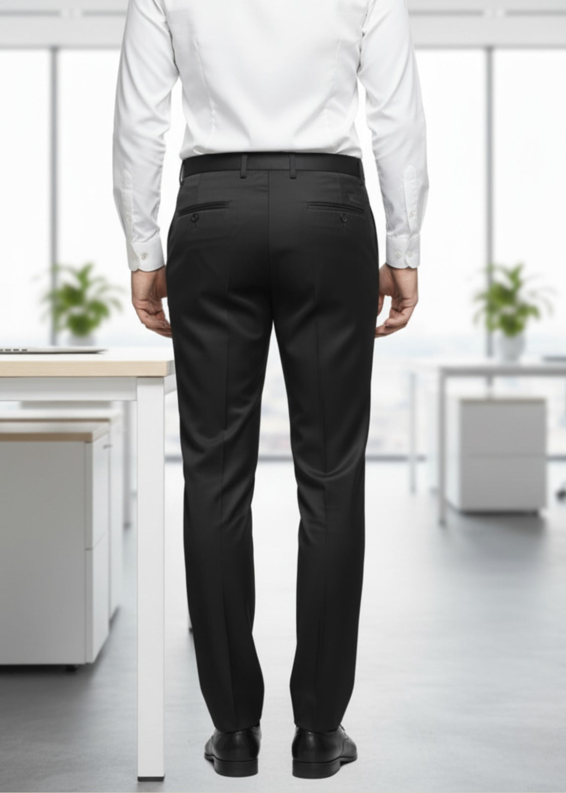 suiting Pants in Black