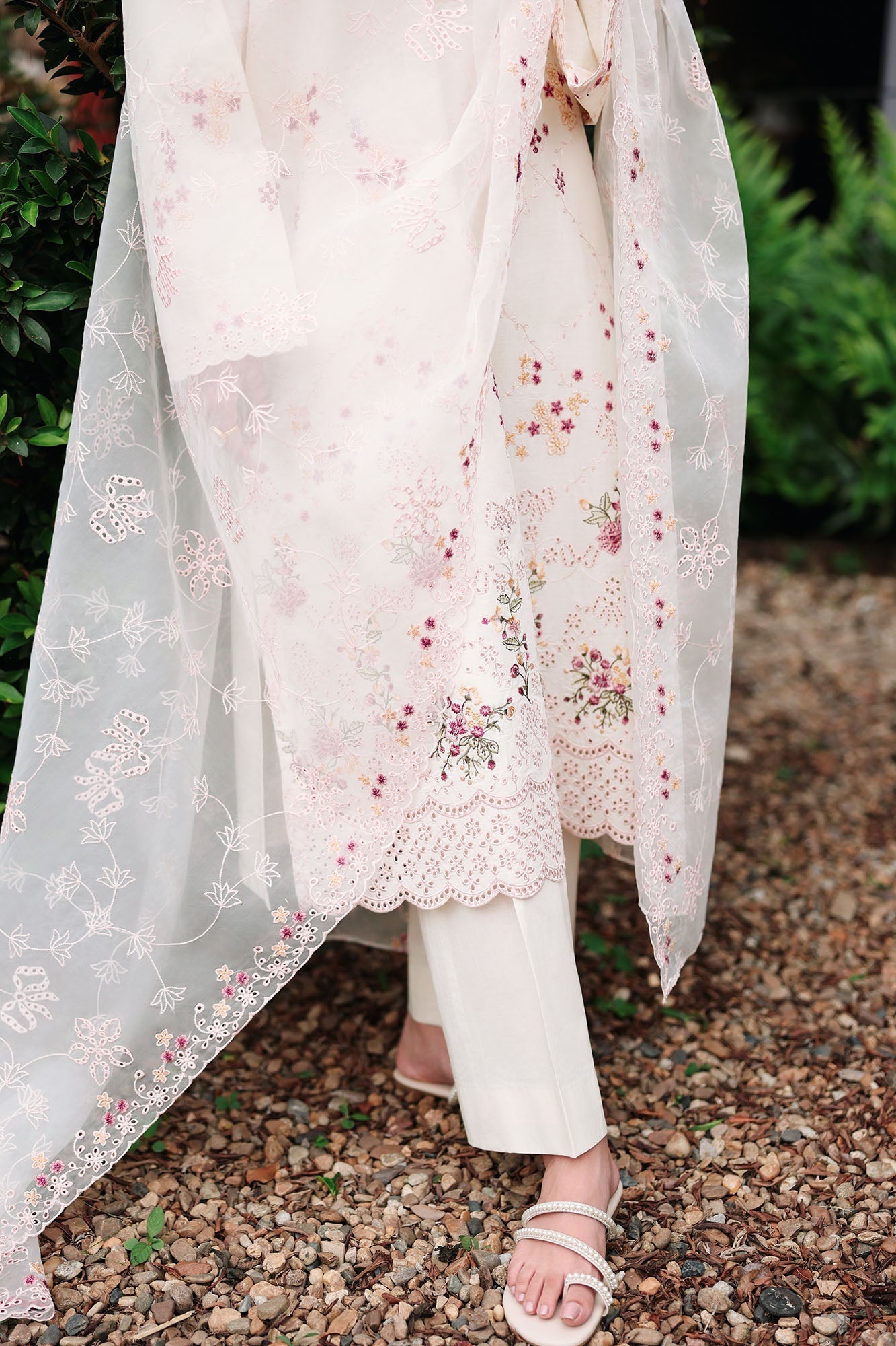 Eid Lawn Edit – Caramel Cream