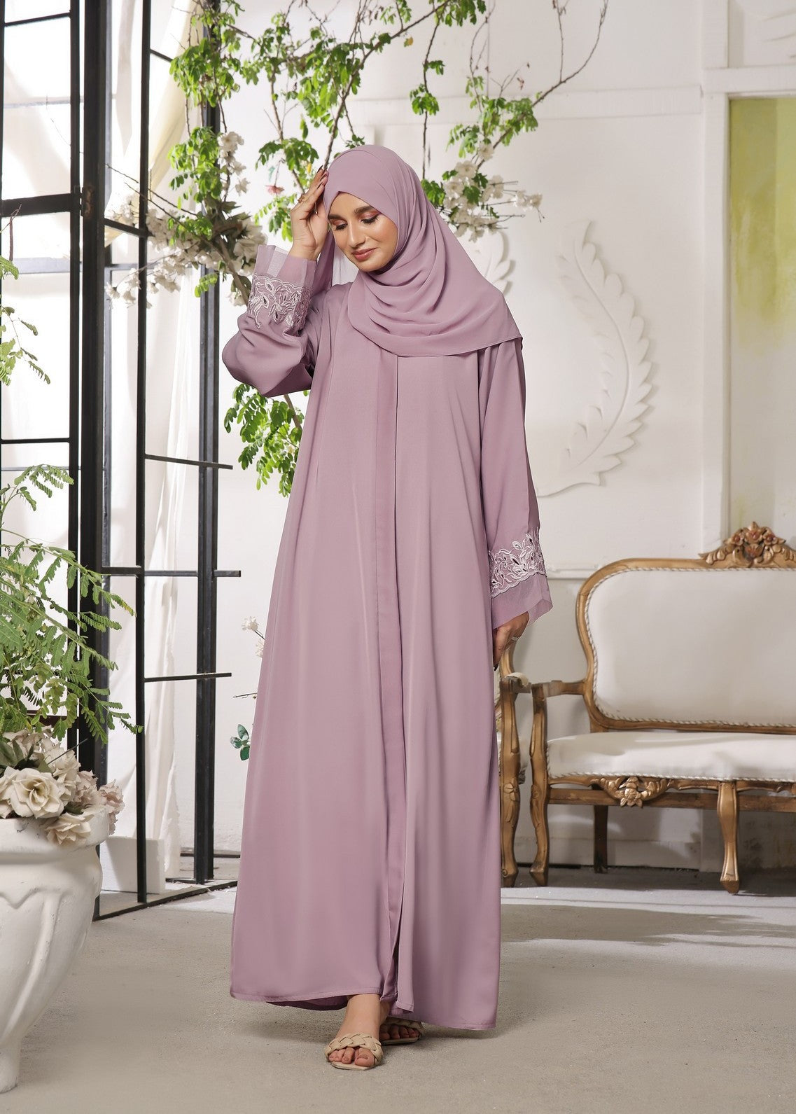 nidha Abaya in Lilac