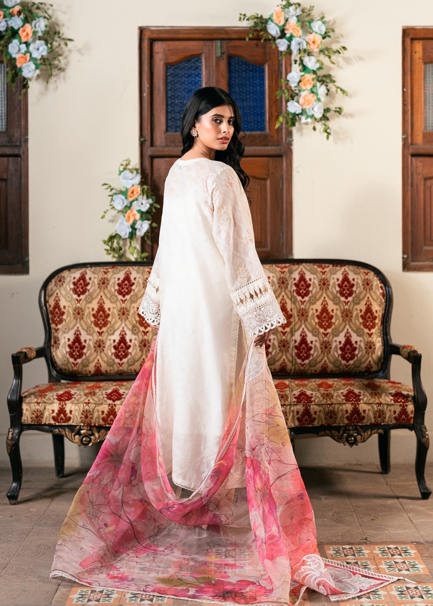 self jacquard Unstitched in Off-white