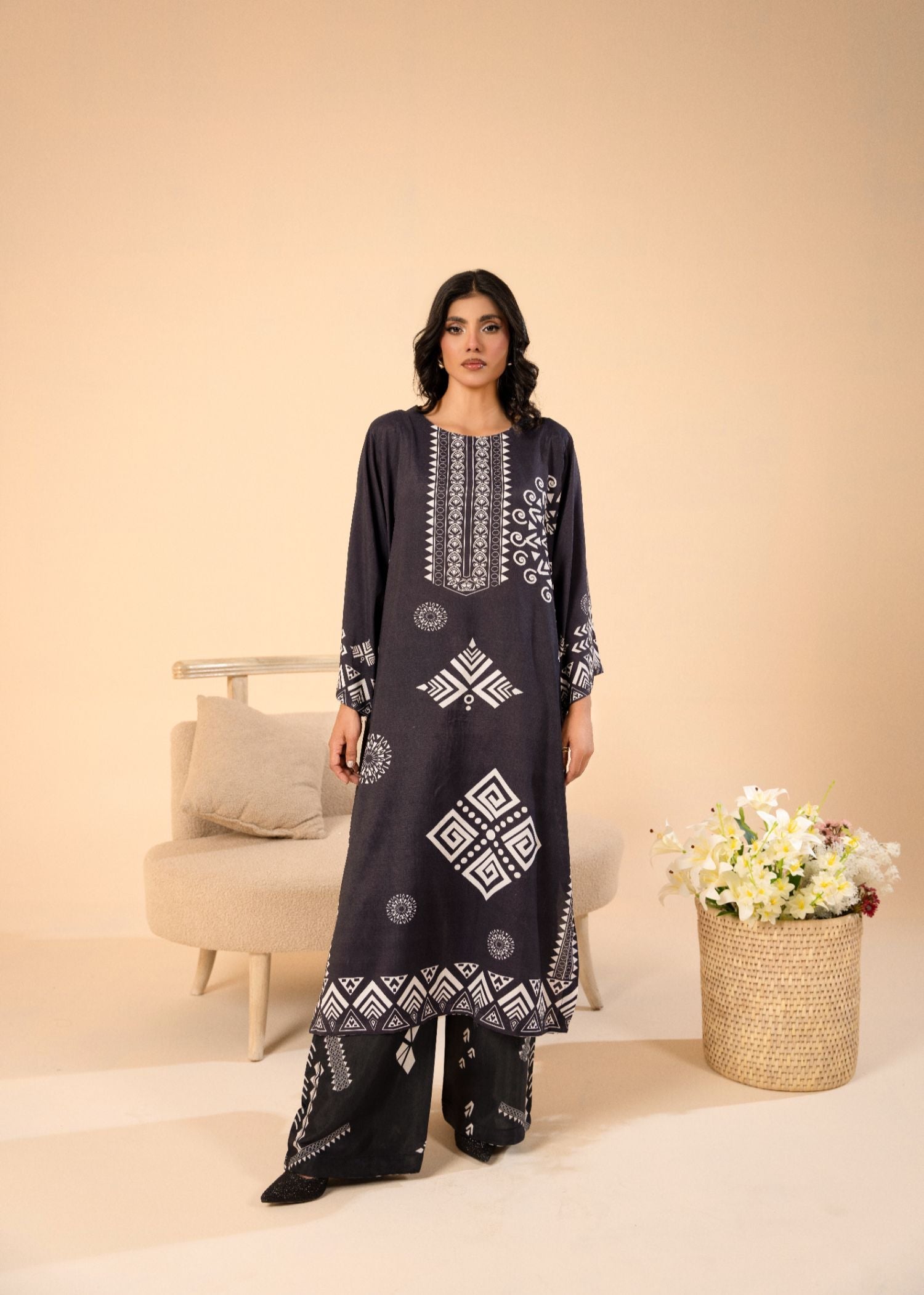 viscose raw silk Kurta Set in Charcoal