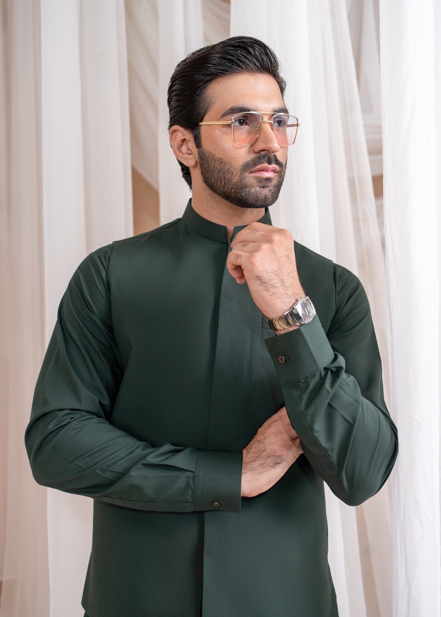 wash & wear Waistcoat in Bottle green by Muraqsh