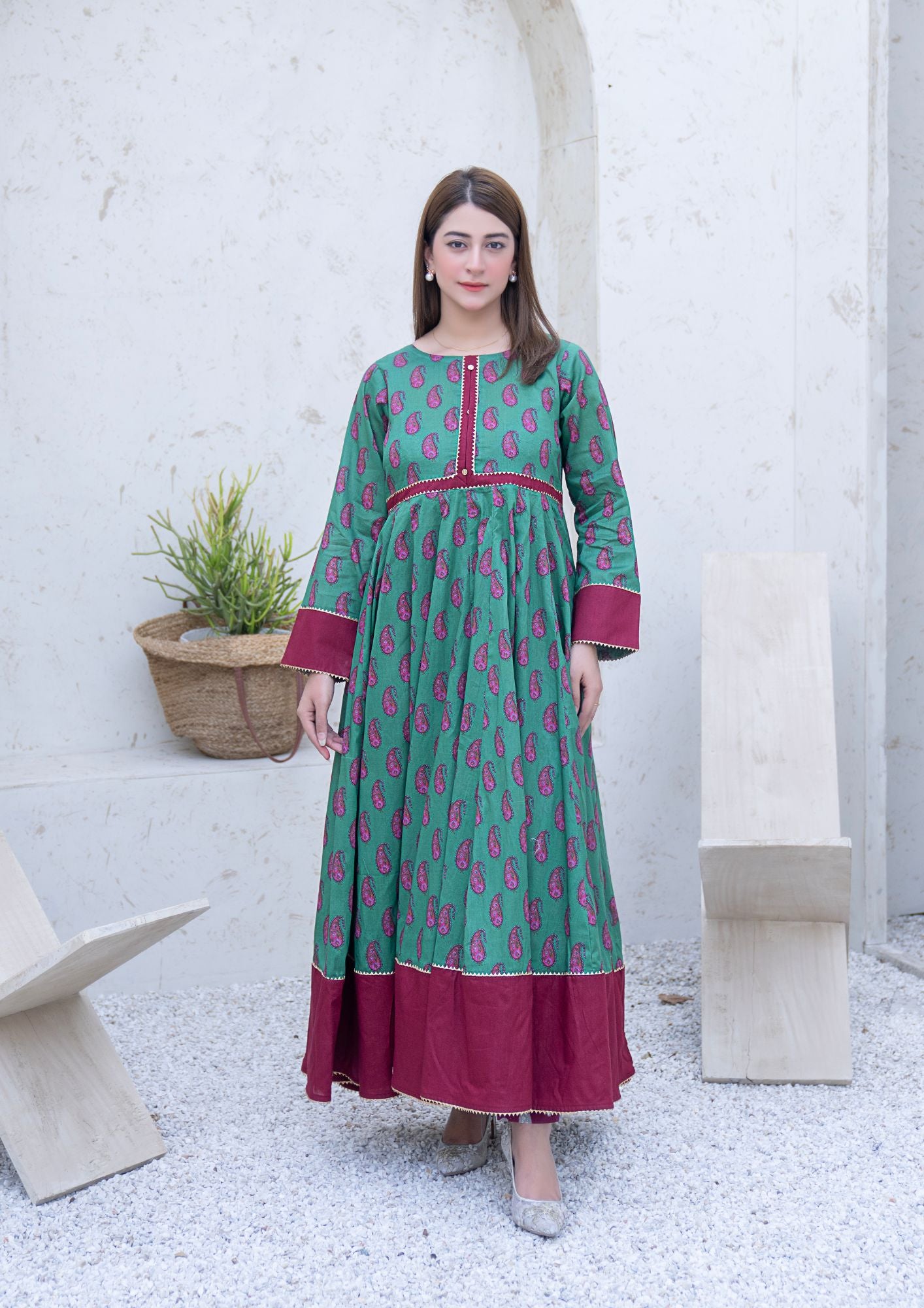 lawn Pishwas in Maroon, sea green