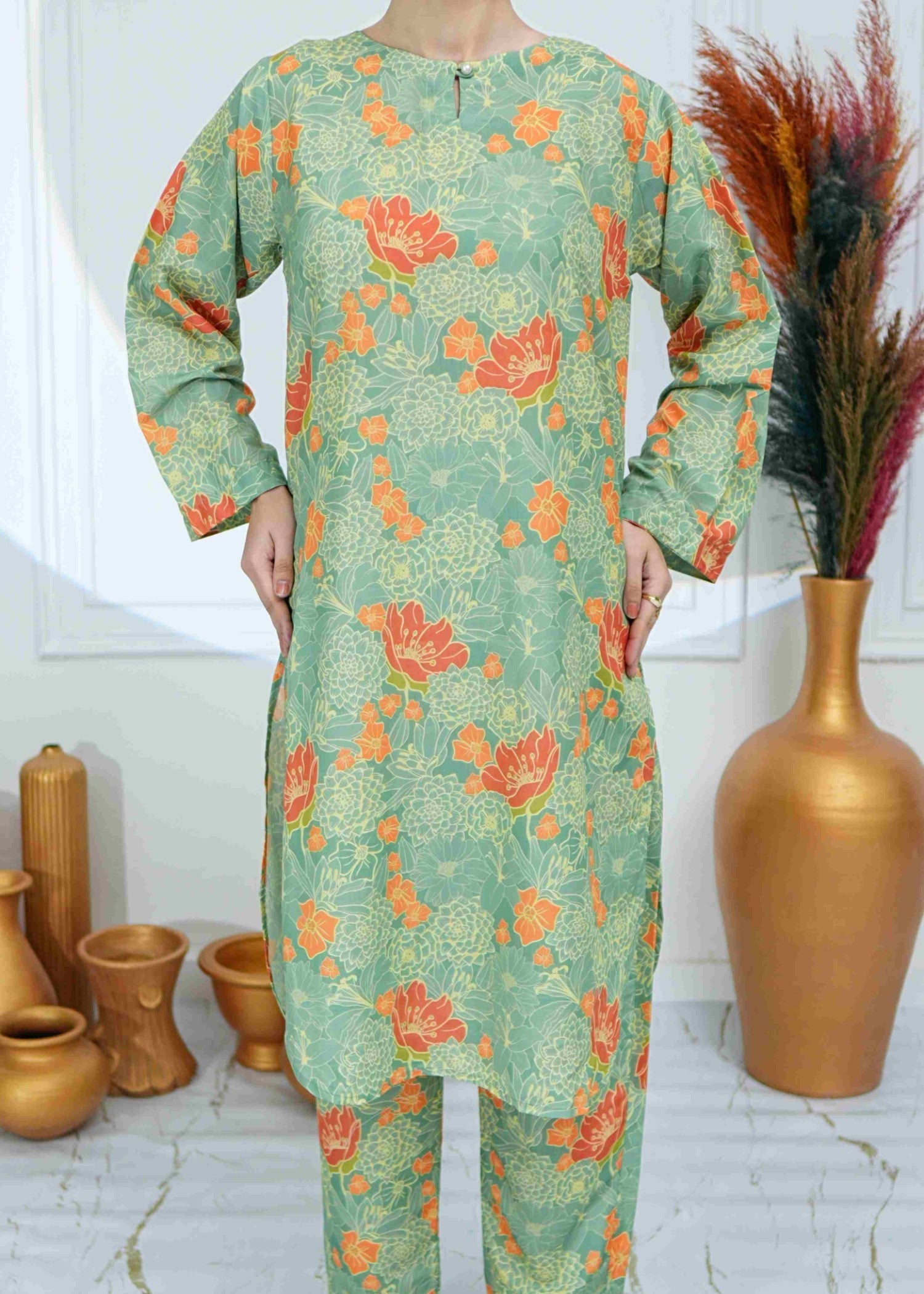 swiss lawn Kurta Set in Apple green