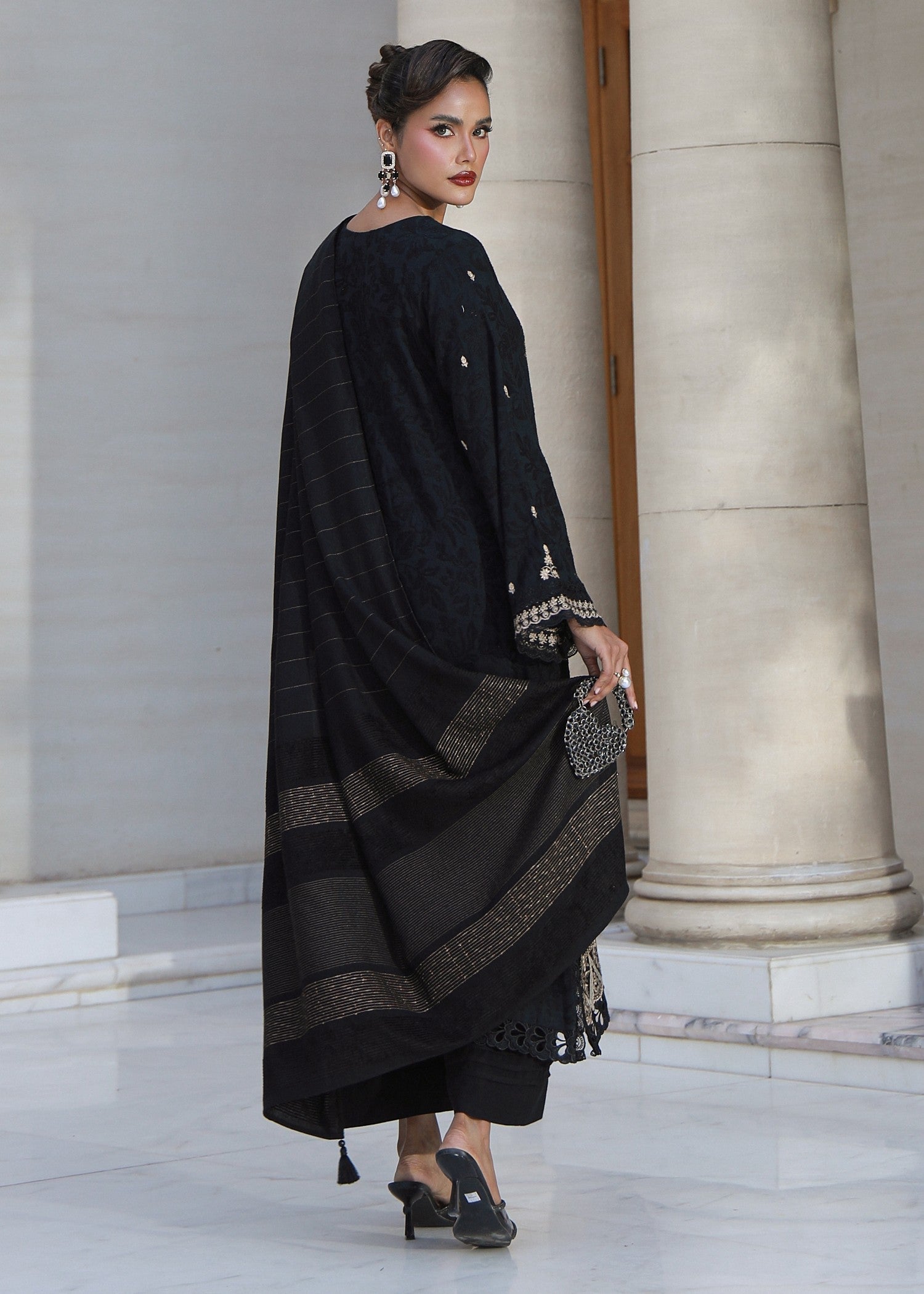 jacquard Unstitched in Black