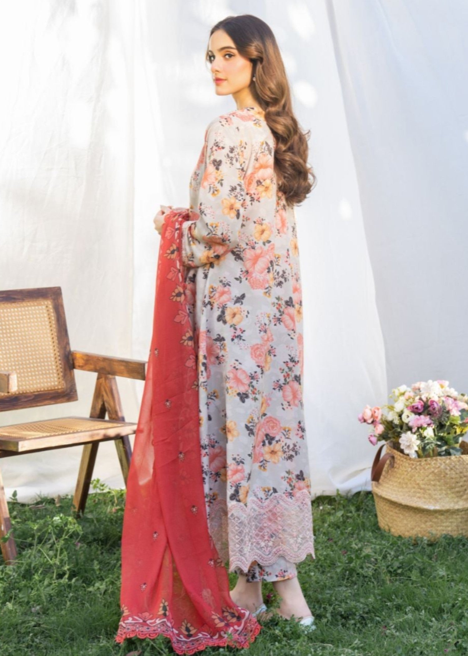 lawn Pishwas in Ivory