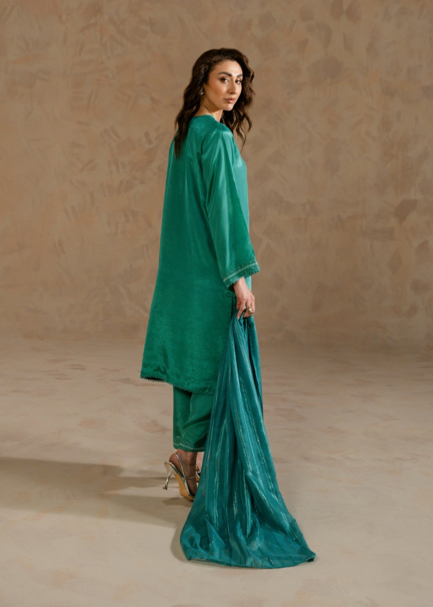 crepe silk Kurta Set in Teal