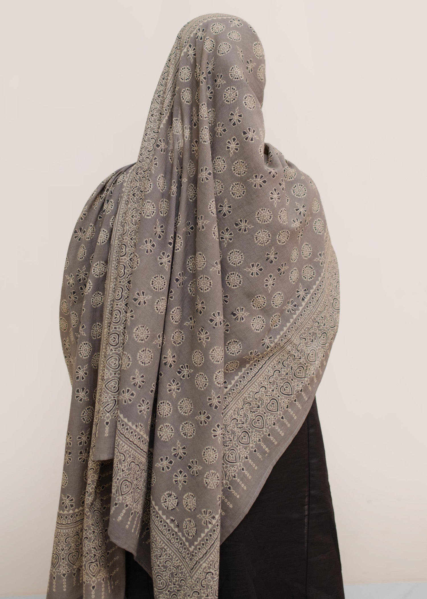lawn cotton Hijab in Steal grey