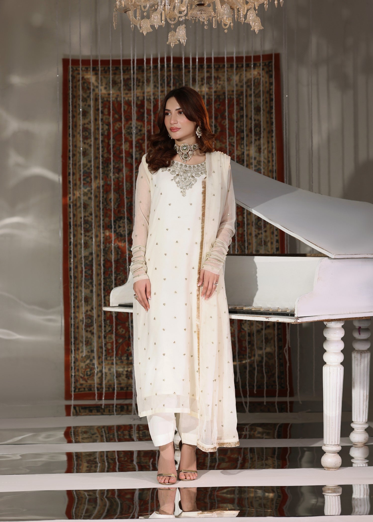 chiffon Kurta Set in Off-white