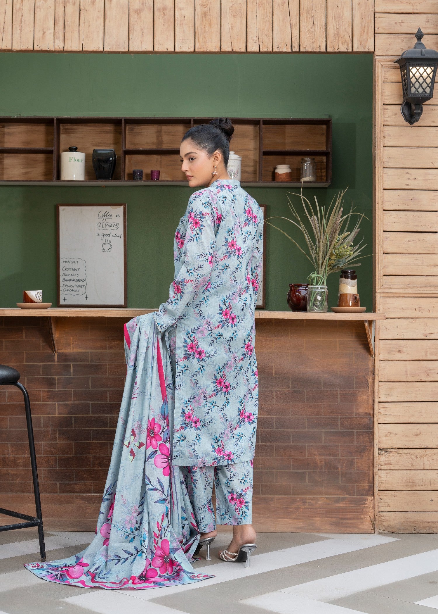 lawn Kurta Set in Blue lagoon