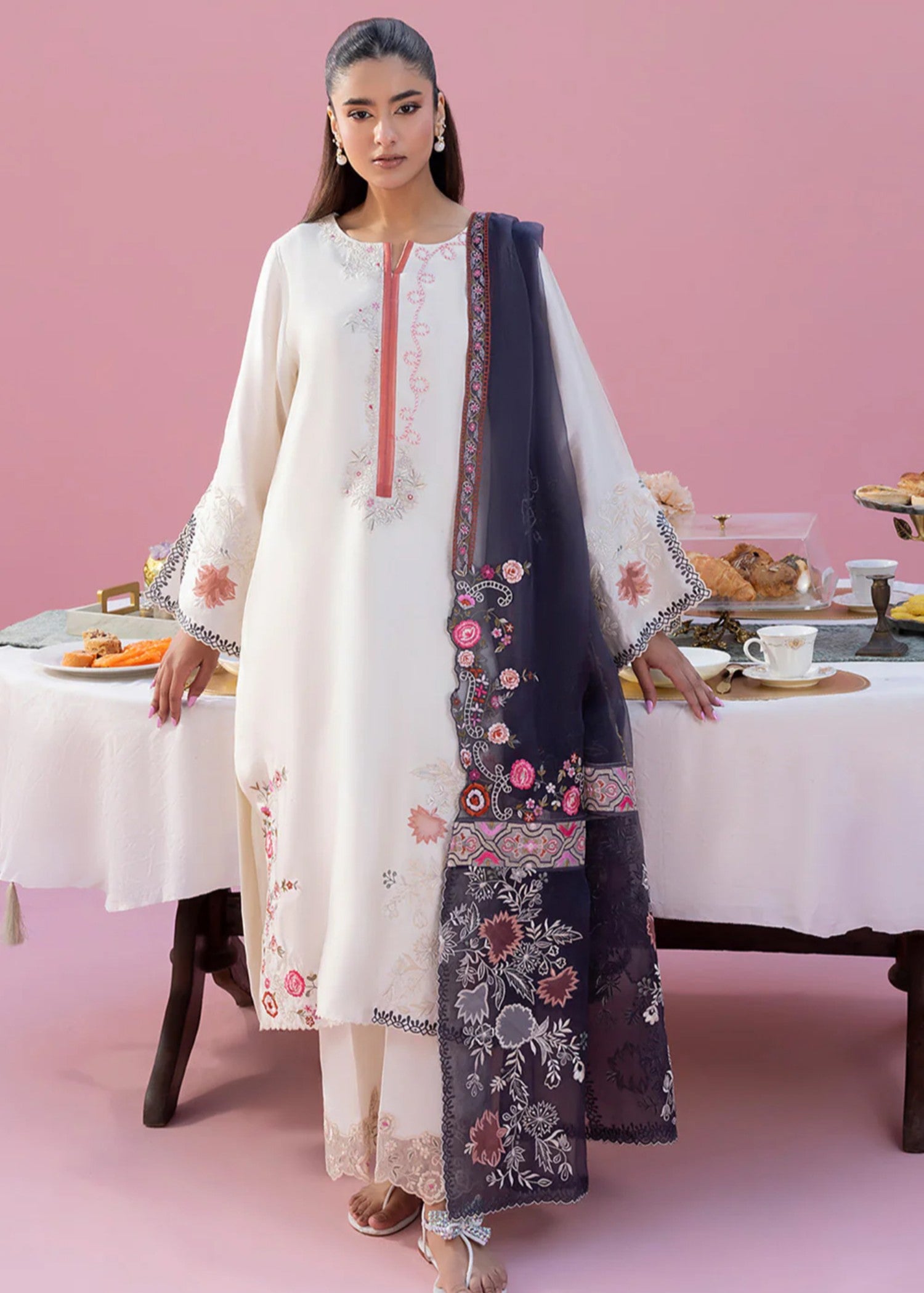 cotton silk Kurta Set in Floral white