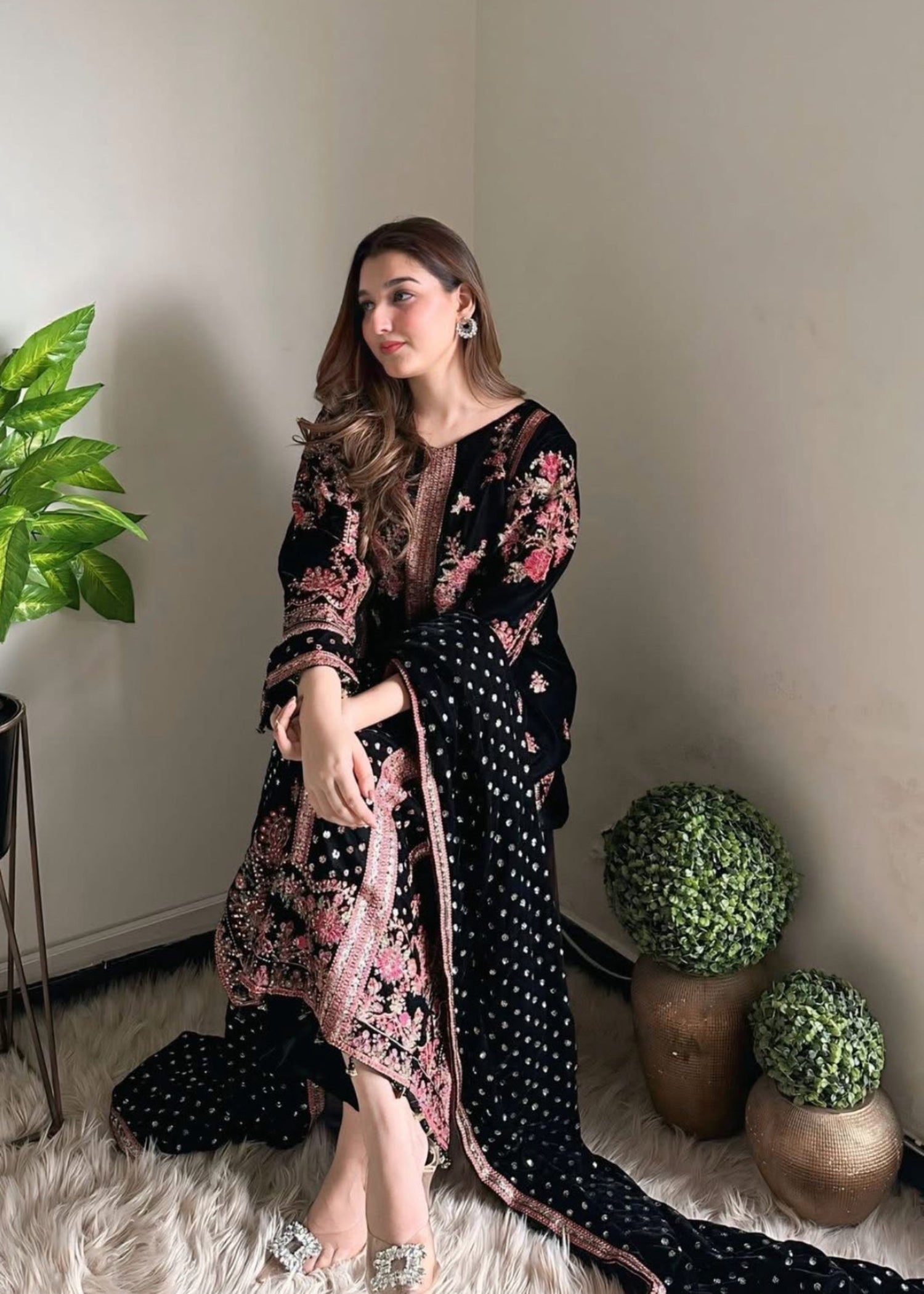 chinese micro velvet 9000 Kurta Set in Black