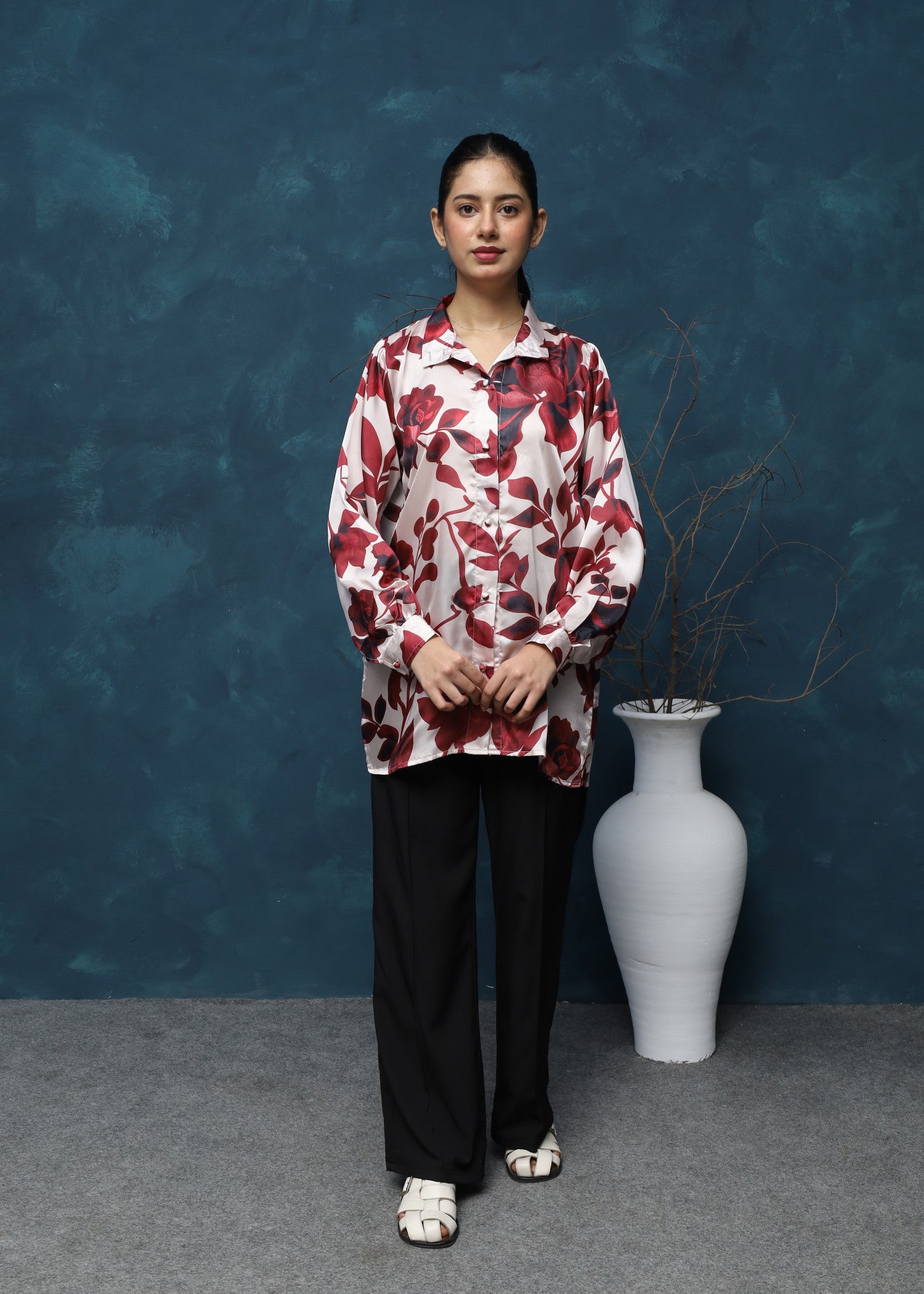 silk Top in Blood red, crimson, ivory