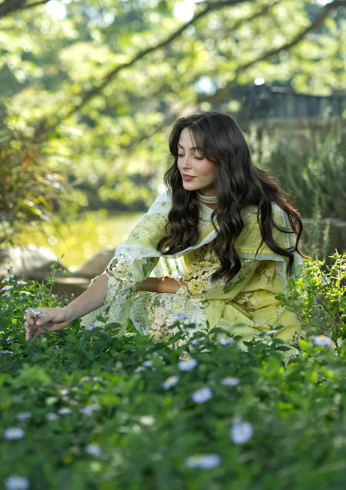 Signature Embroidered Lawn Prints – ESA-7A IVORY SEASON