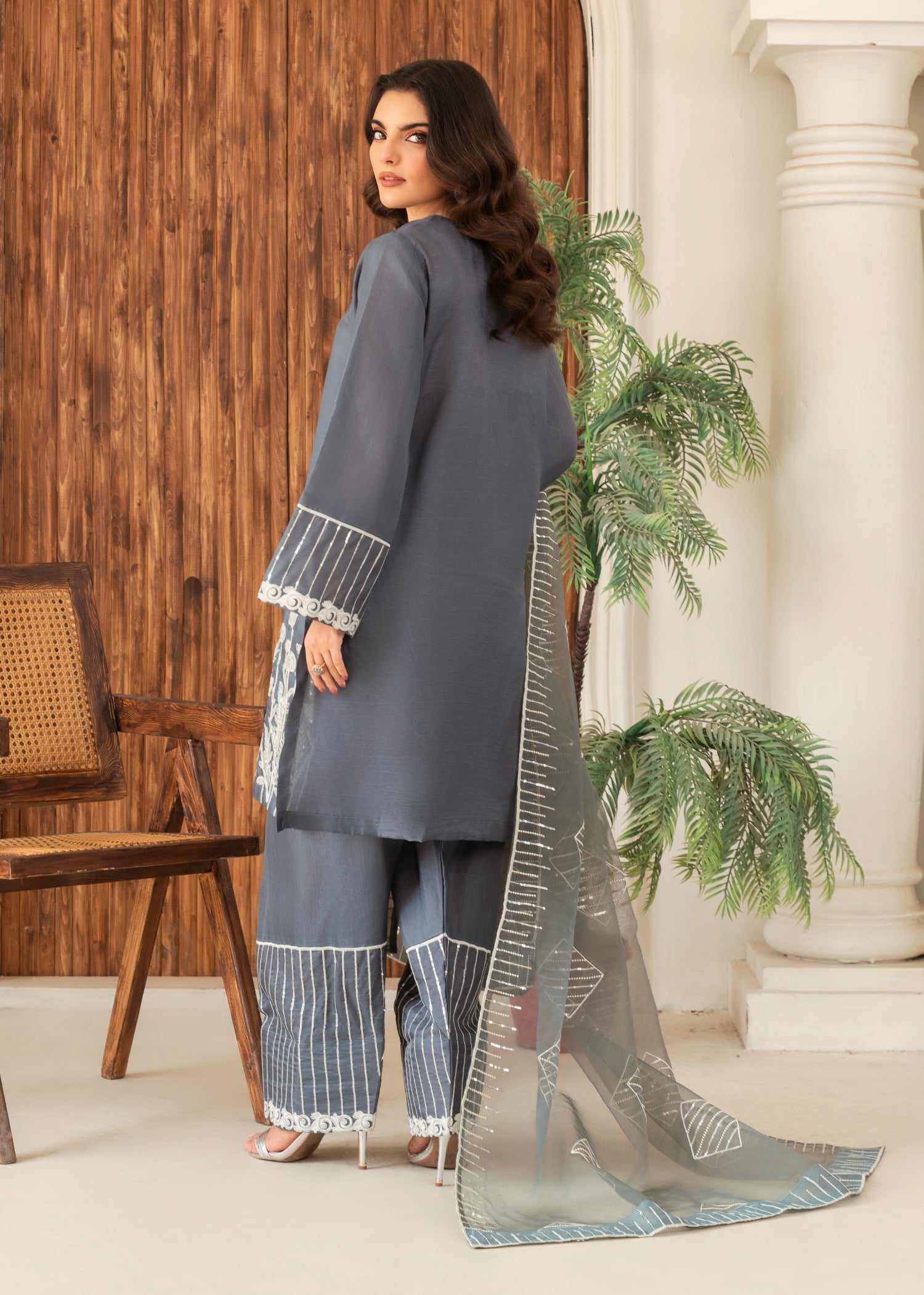 kattan silk Kurta Set in Steal grey