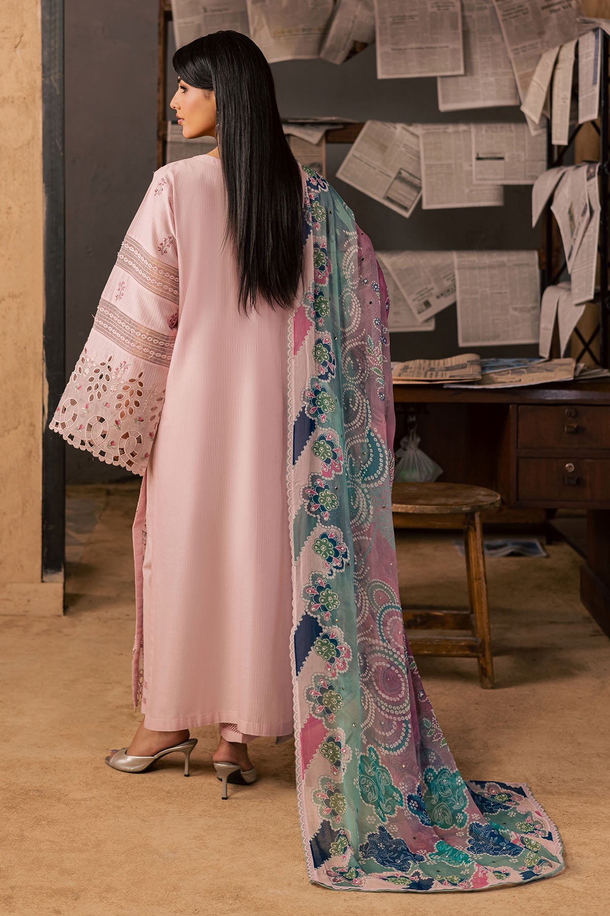Bazaar Lawn – NE-241