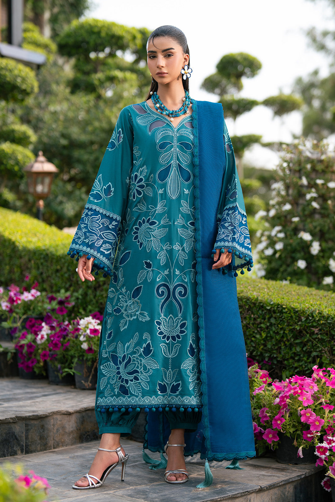 Summer Lawn – 7071-Bloom