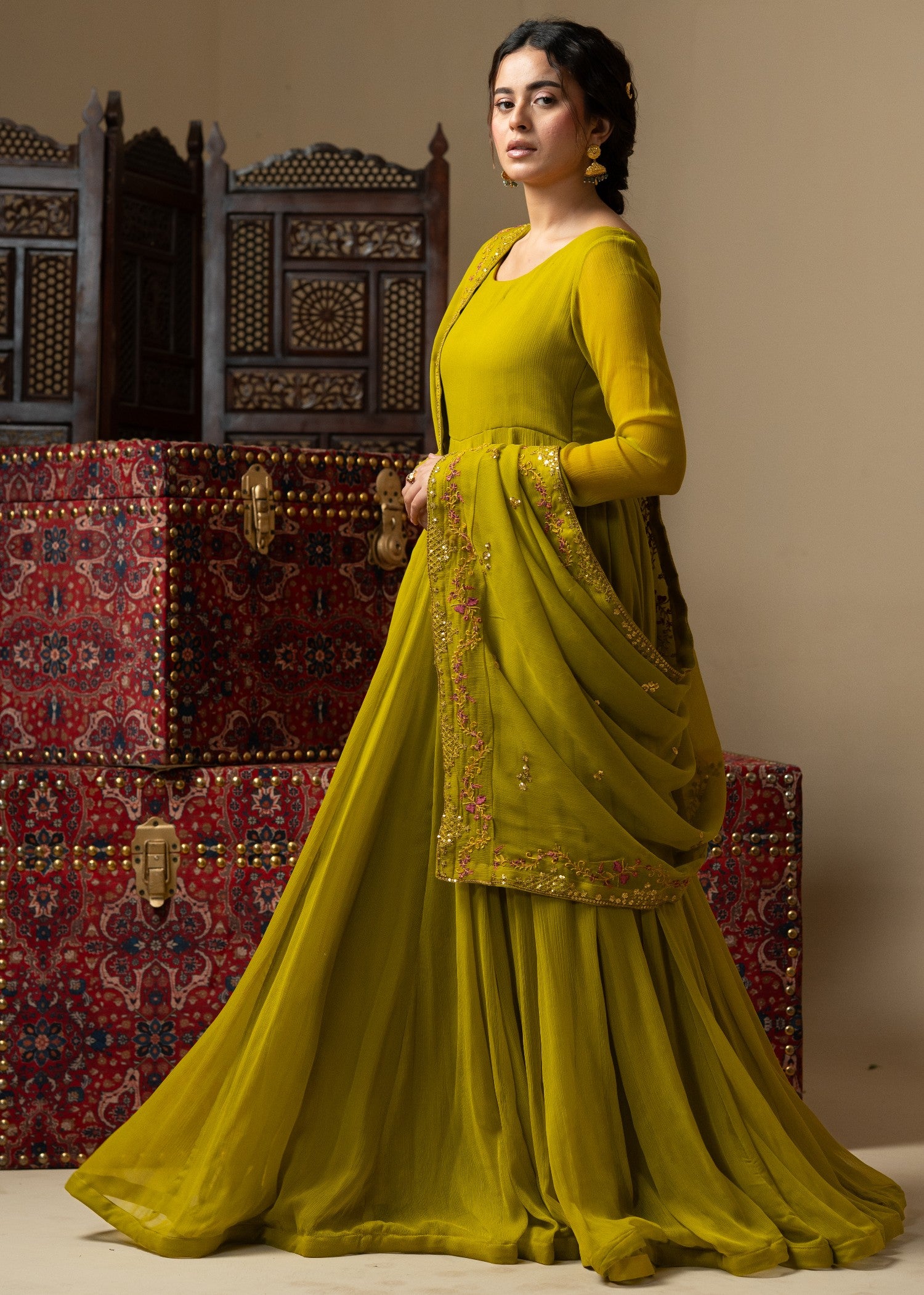 bemberg crinkle chiffon Pishwas in Yellow green
