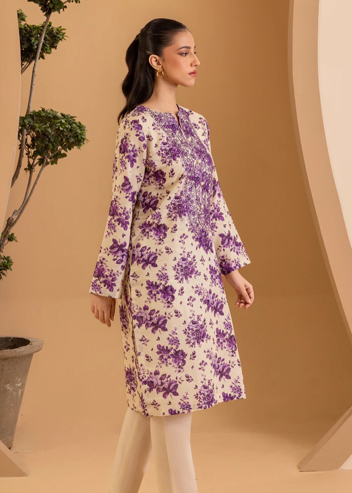 khaddar Kurti in Cream, purple