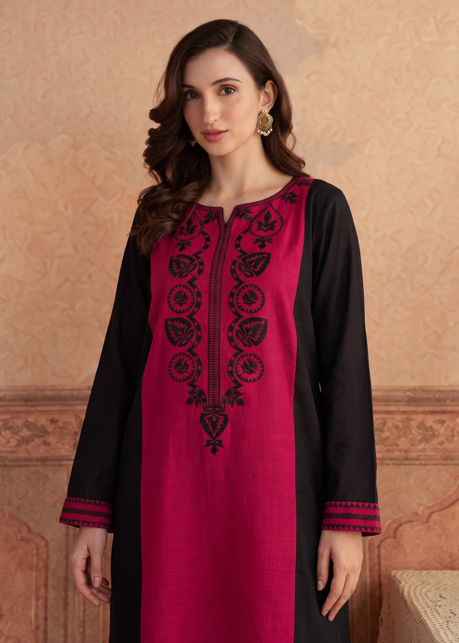 khaddar Kaftan in Maroon, black
