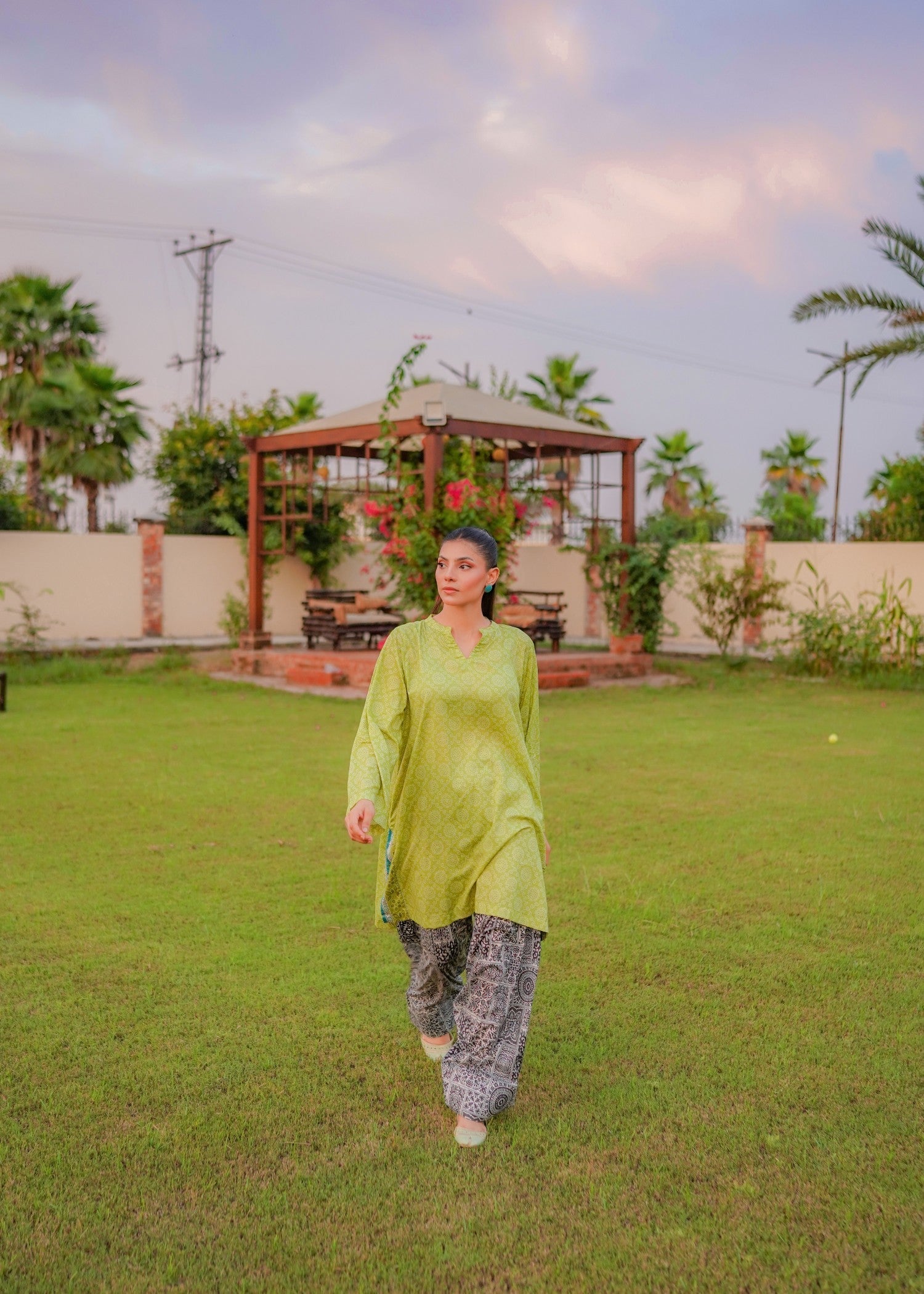 lawn Kurta Set in Pastel green
