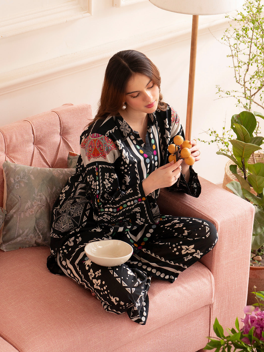 Noir 2PC Lawn – N-09
