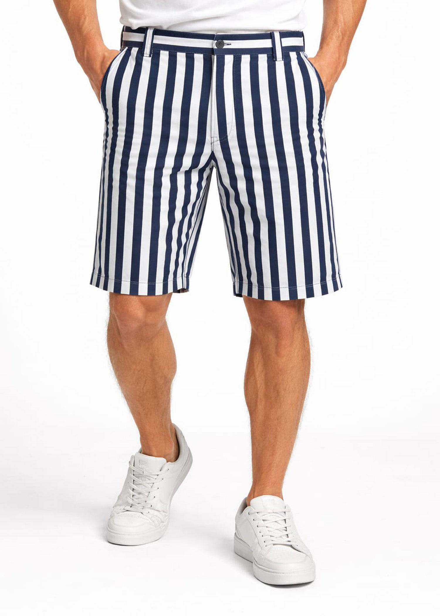 cotton Shorts in Navy blue, white