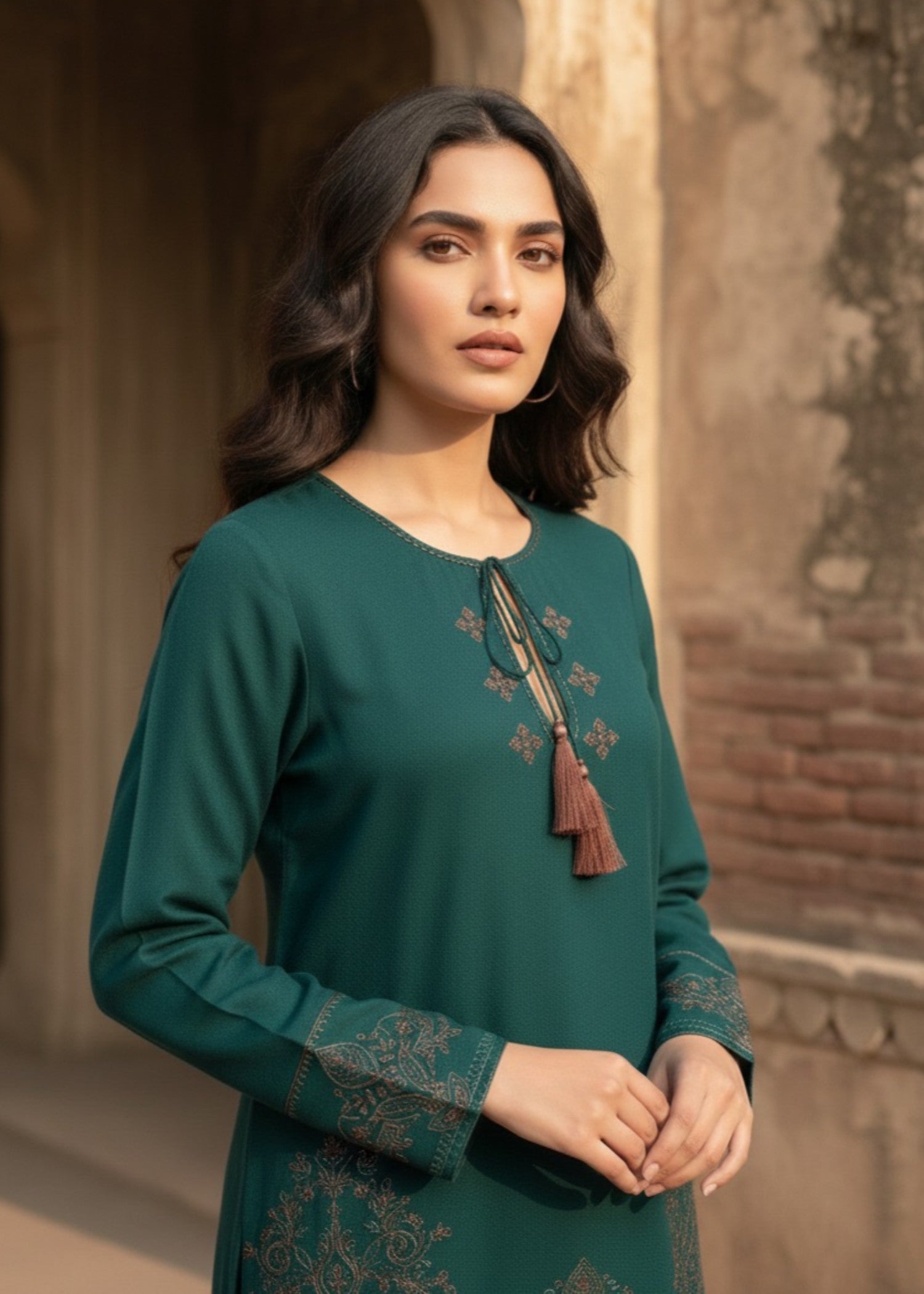 fine khaddar Kurta Set in Forest green