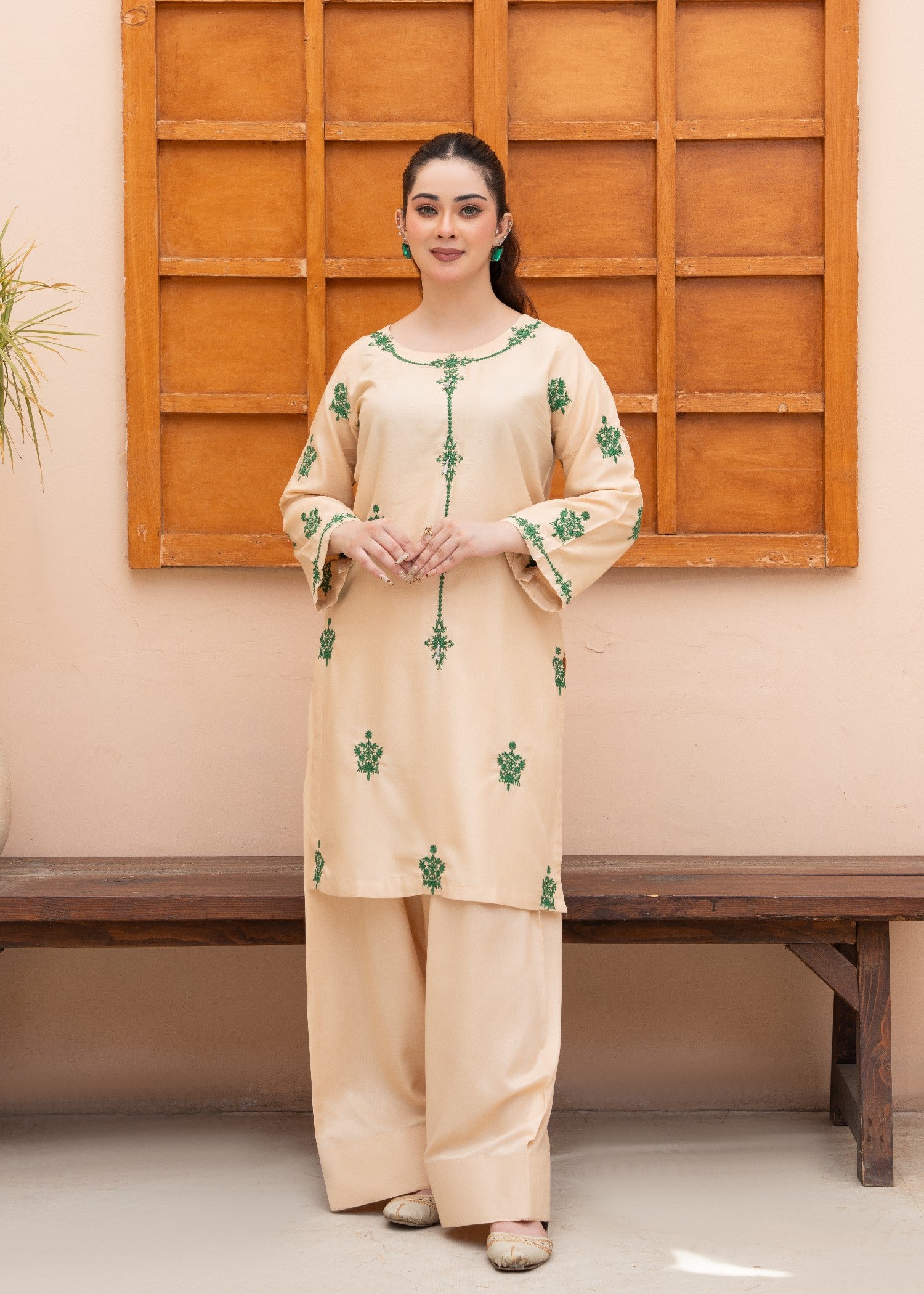 arabic lawn Kurta Set in Cream