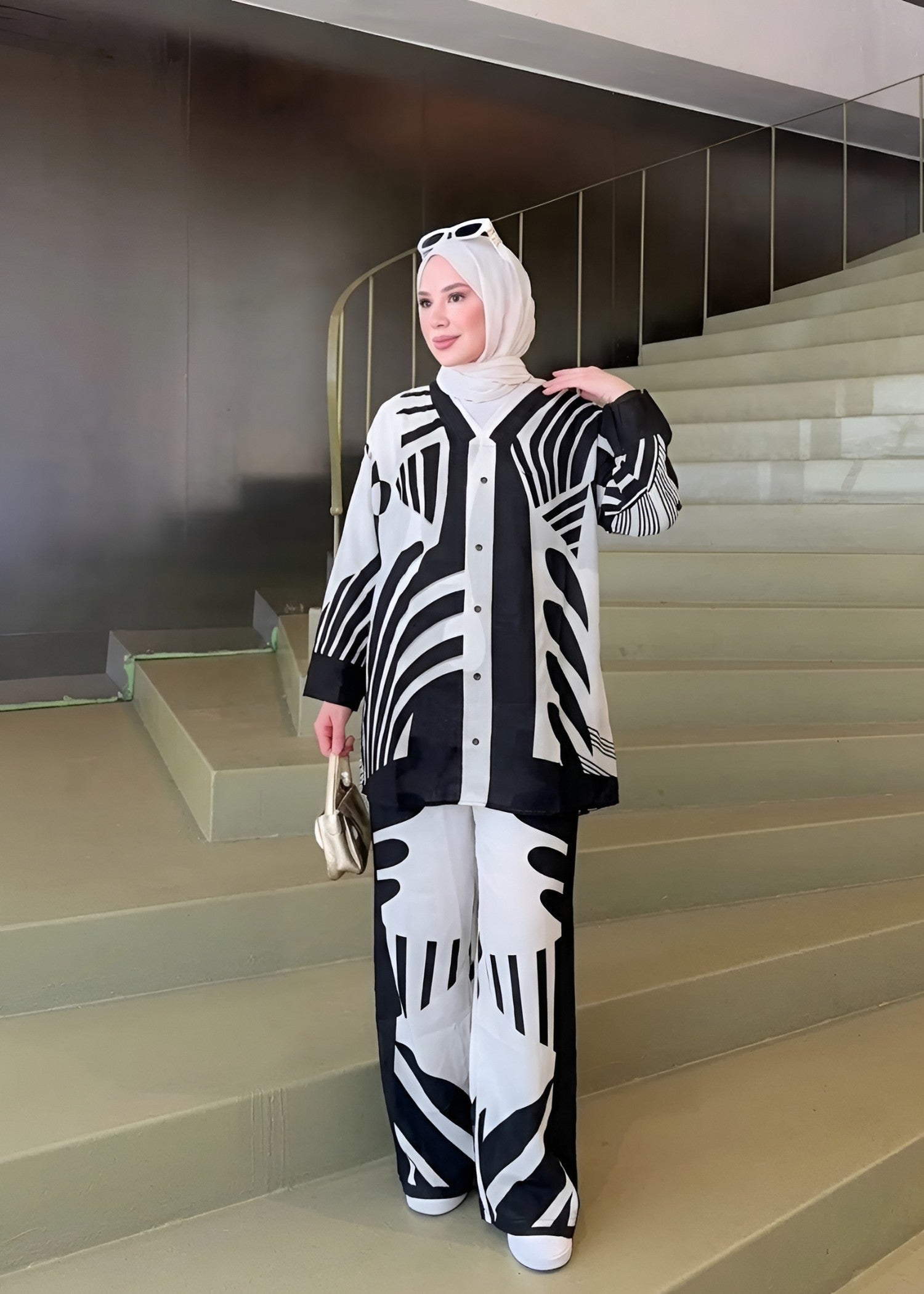 poly grip Co ord Sets in Black, white