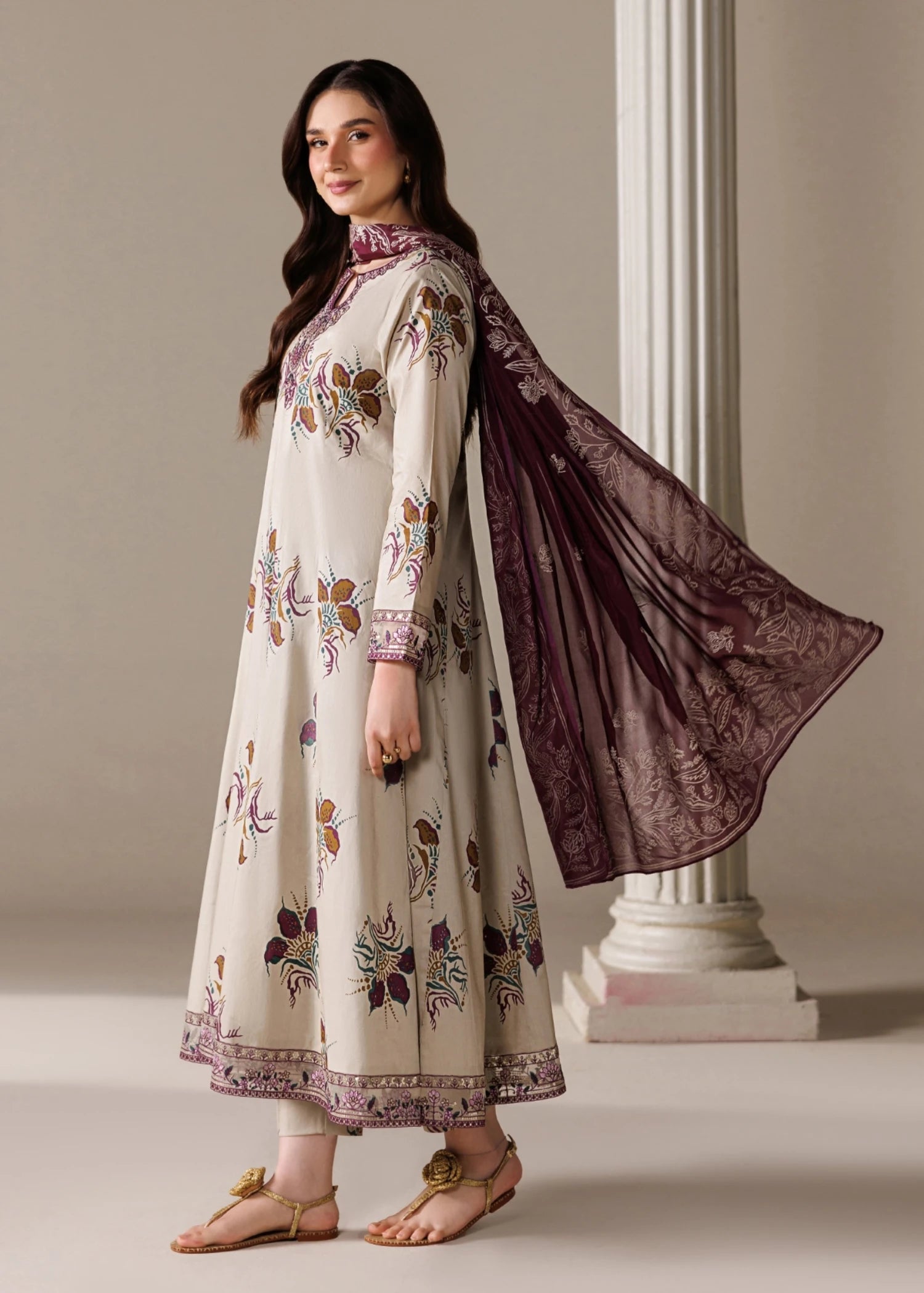 lawn cotton Pishwas in Eggshell