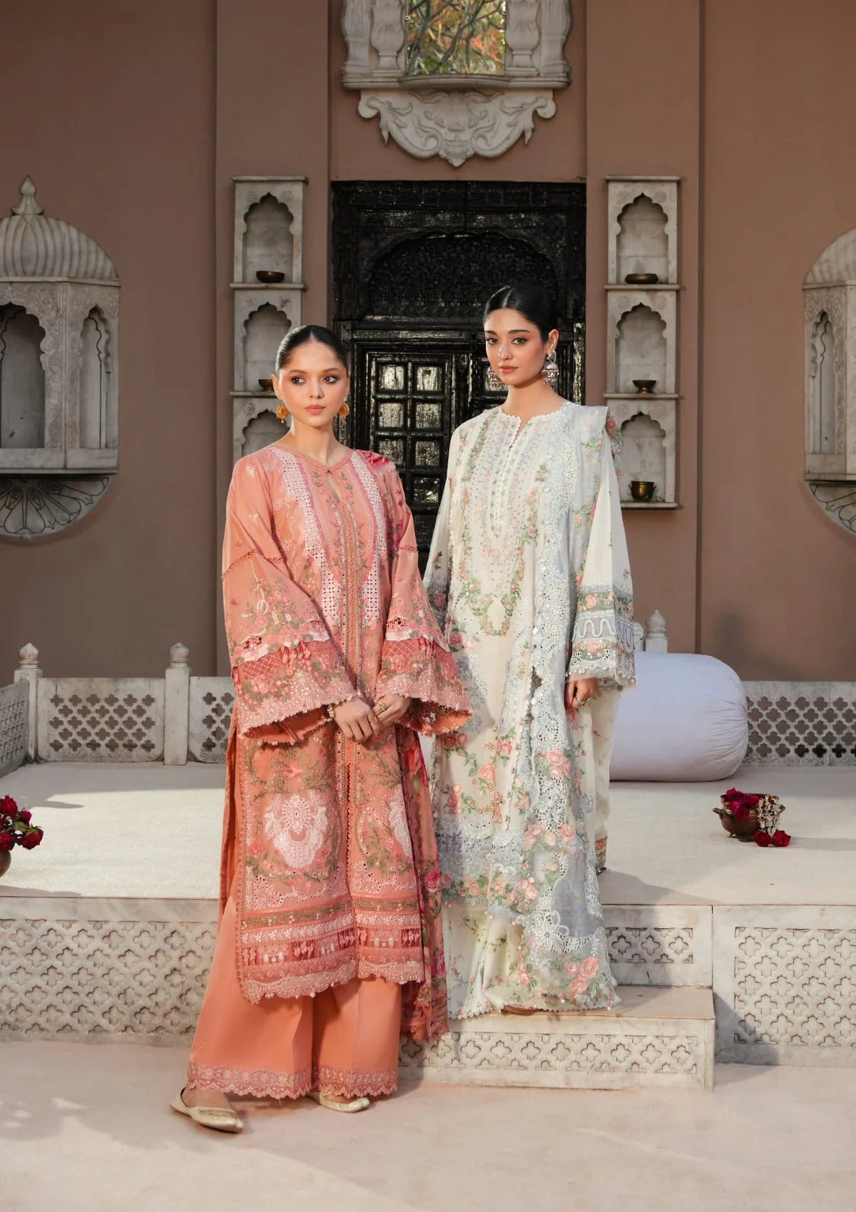 Ek Fasana Luxury Lawn – KLB-2A NEELOFAR