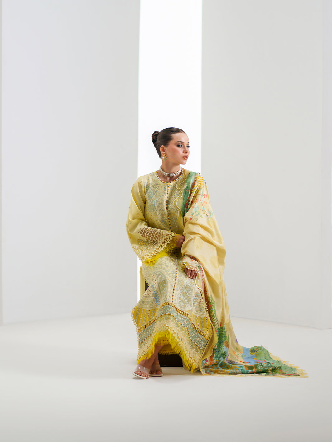 Amour Luxury Lawn – 187-B