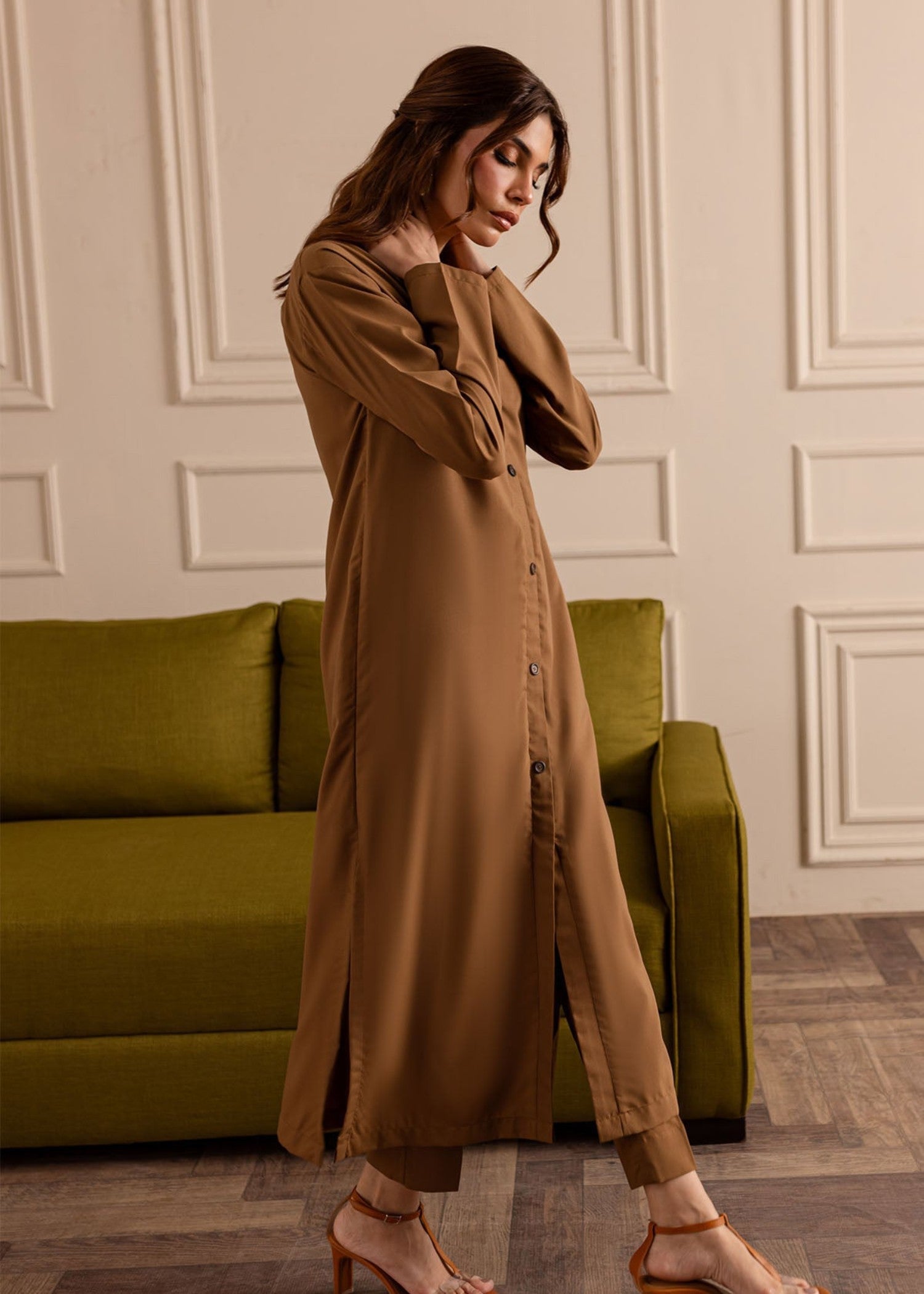 blended cambric Kurta Set in Brown