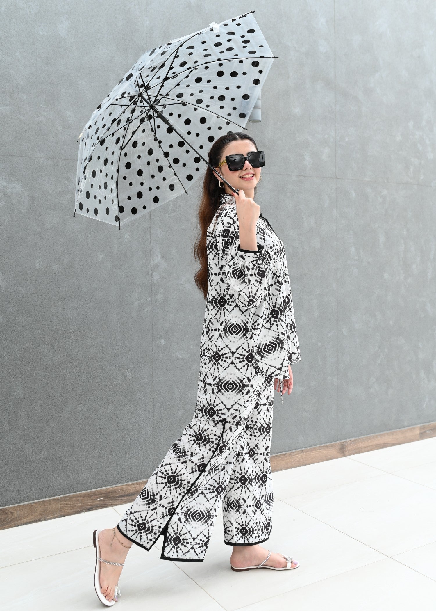 crepe Co ord Sets in Black, white